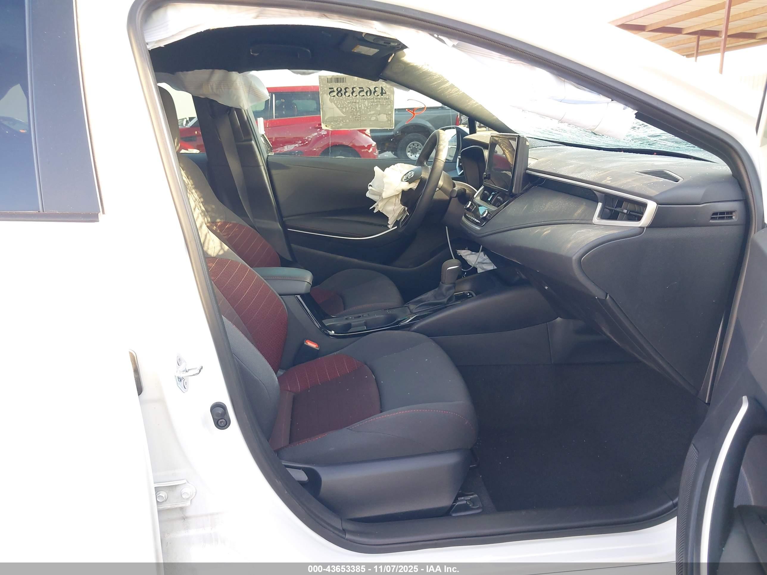 TOYOTA COROLLA image 5
