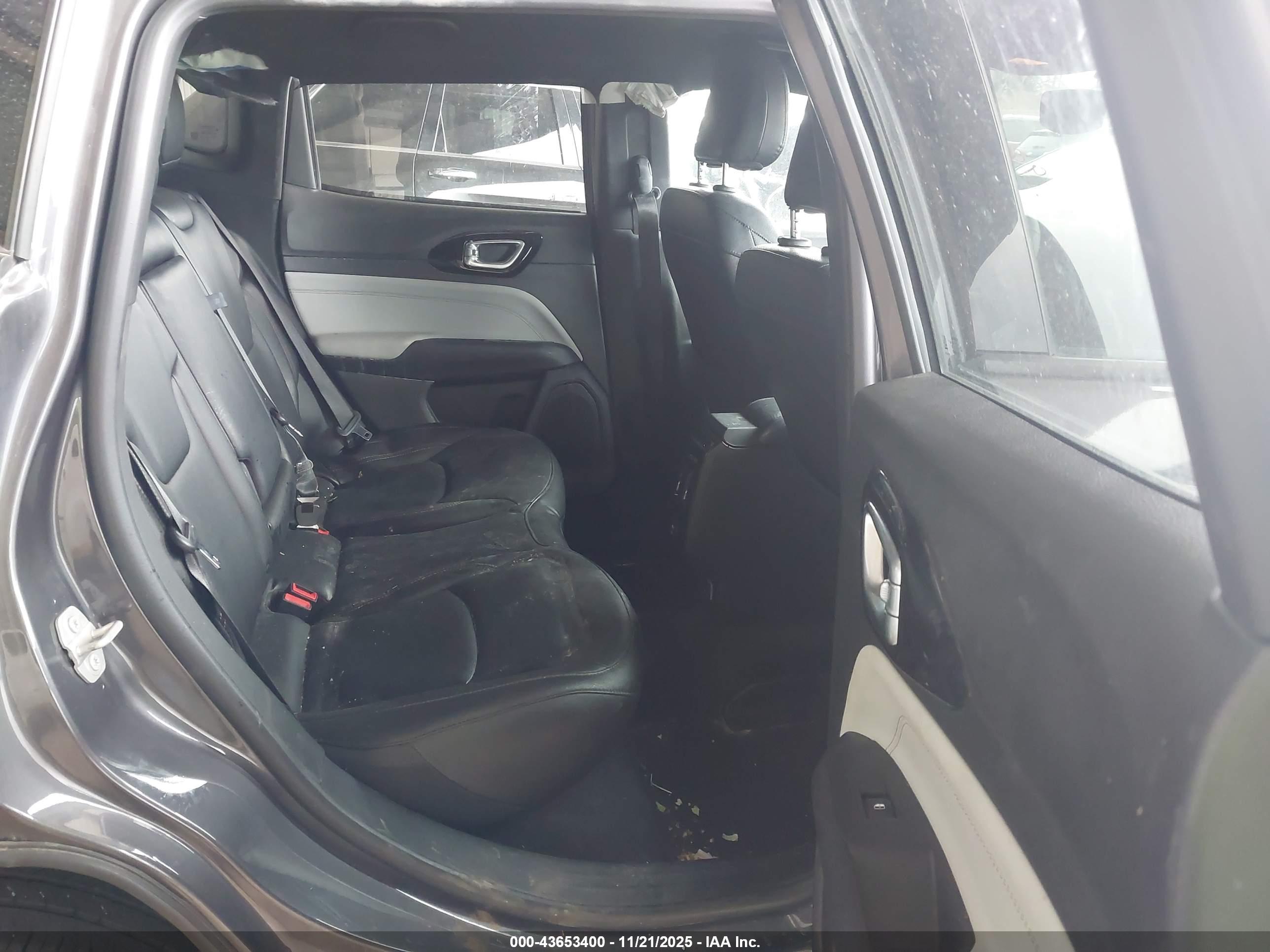JEEP COMPASS image 8