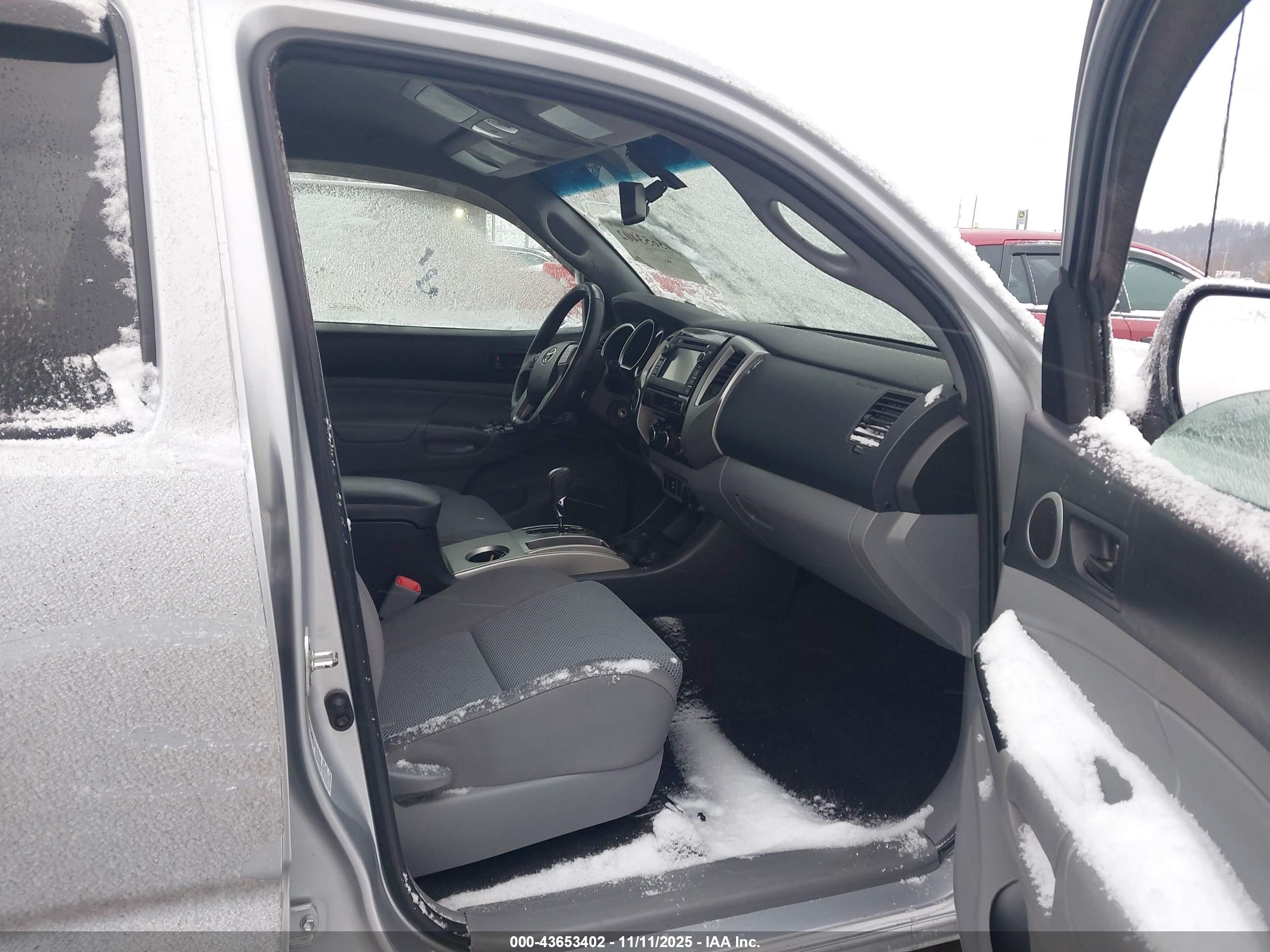 TOYOTA TACOMA image 5