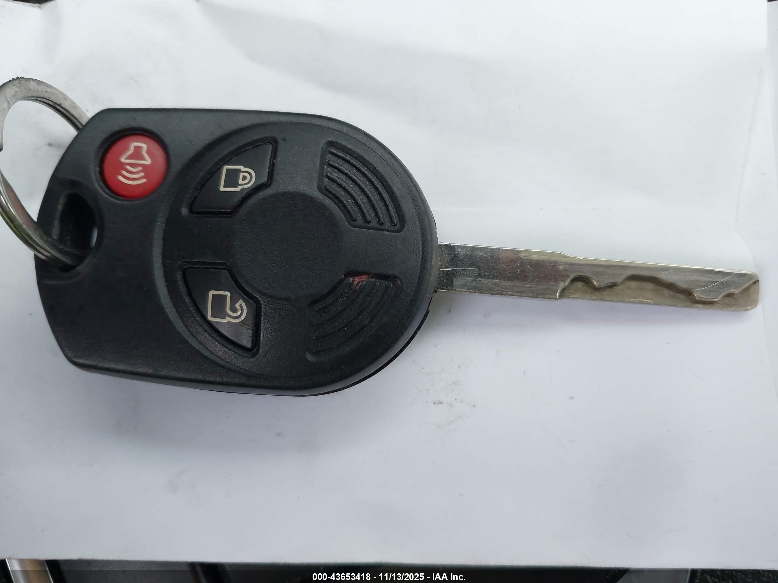 FORD ESCAPE image 11