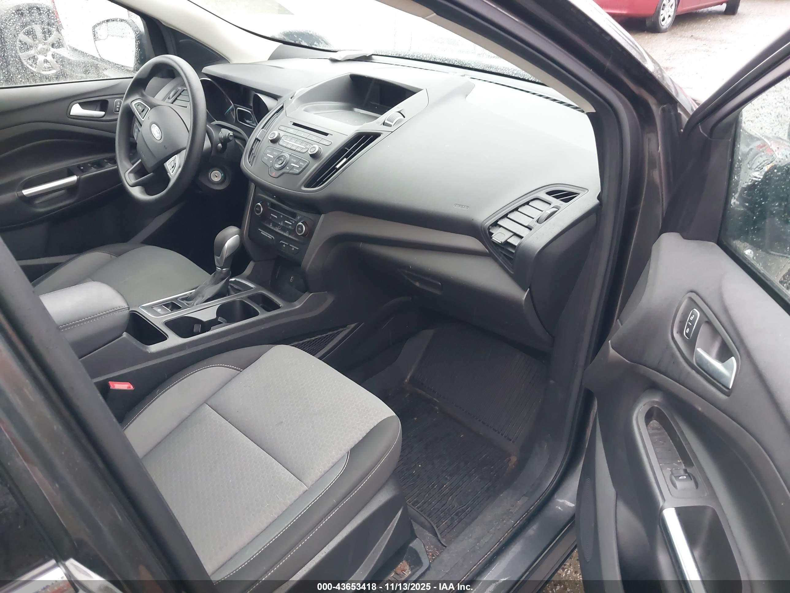 FORD ESCAPE image 5
