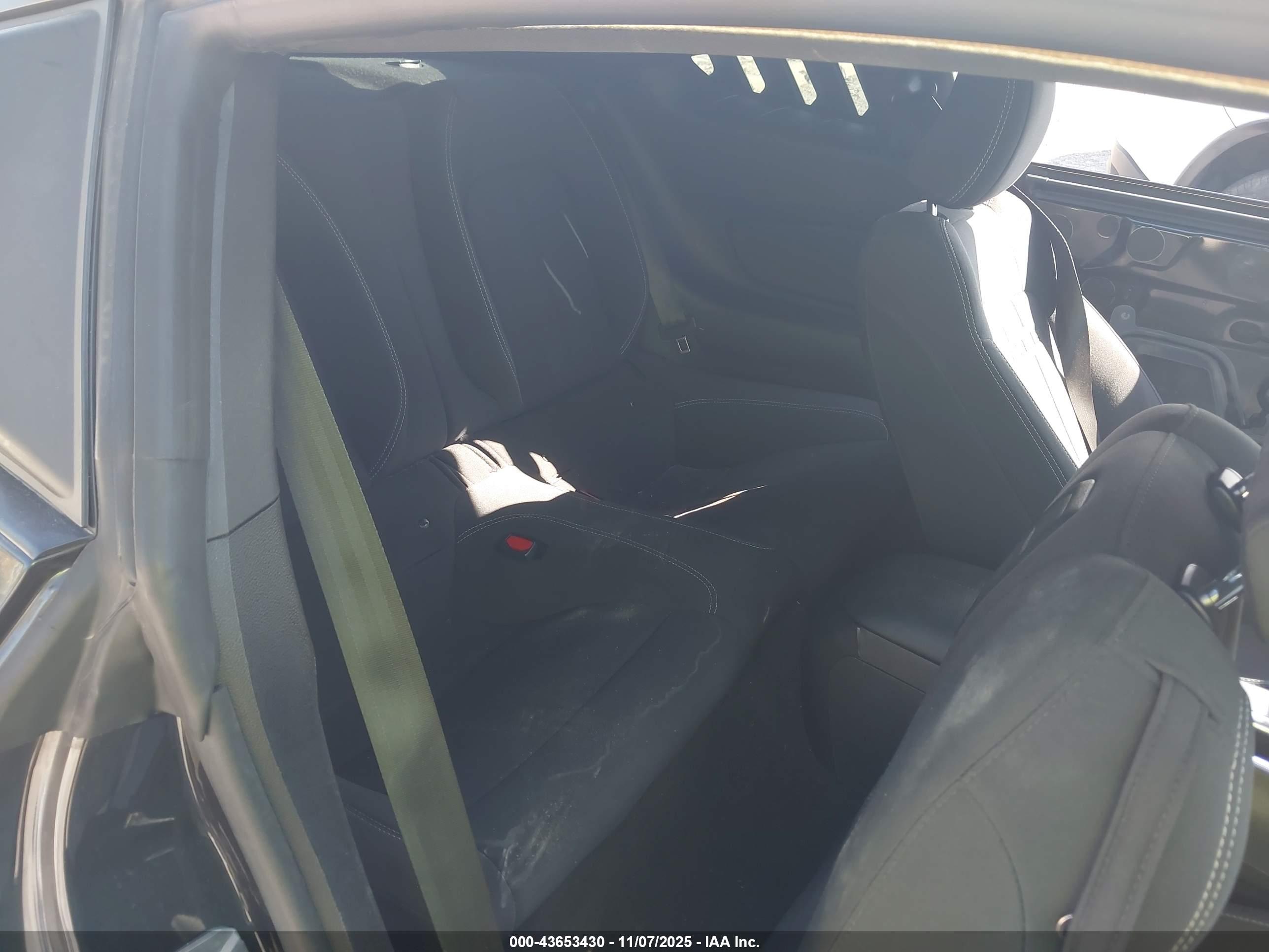 FORD MUSTANG image 8