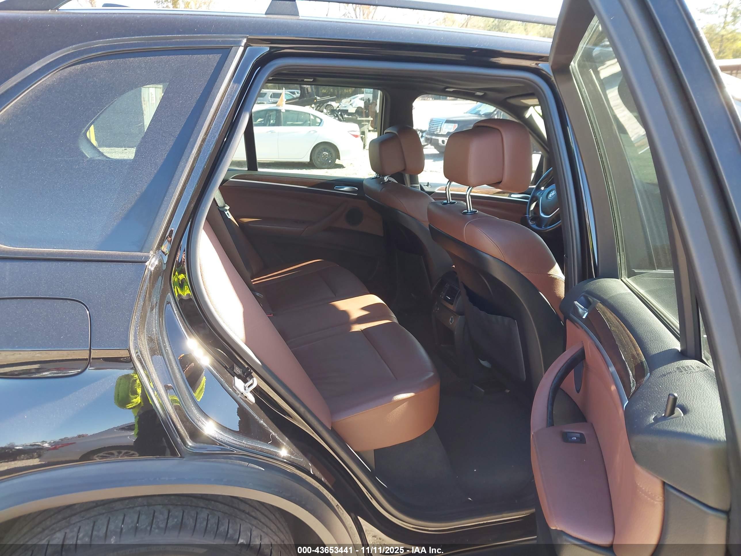 BMW X5 image 8