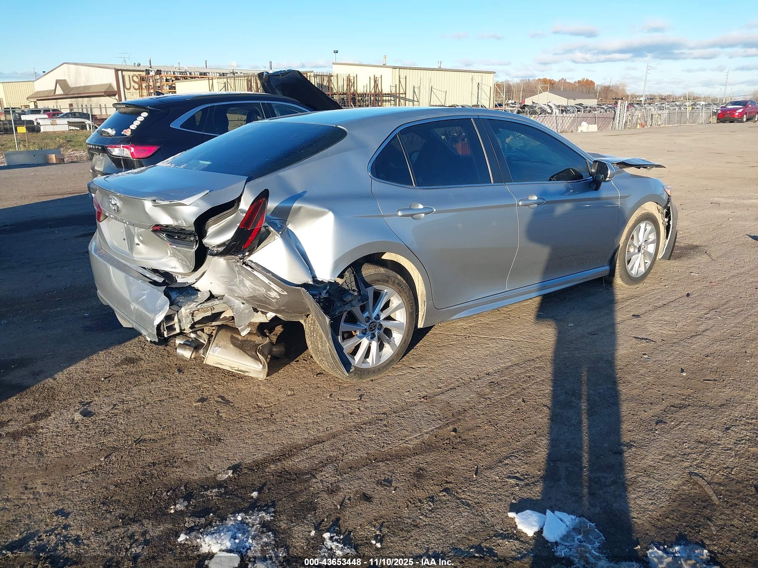 TOYOTA CAMRY image 4
