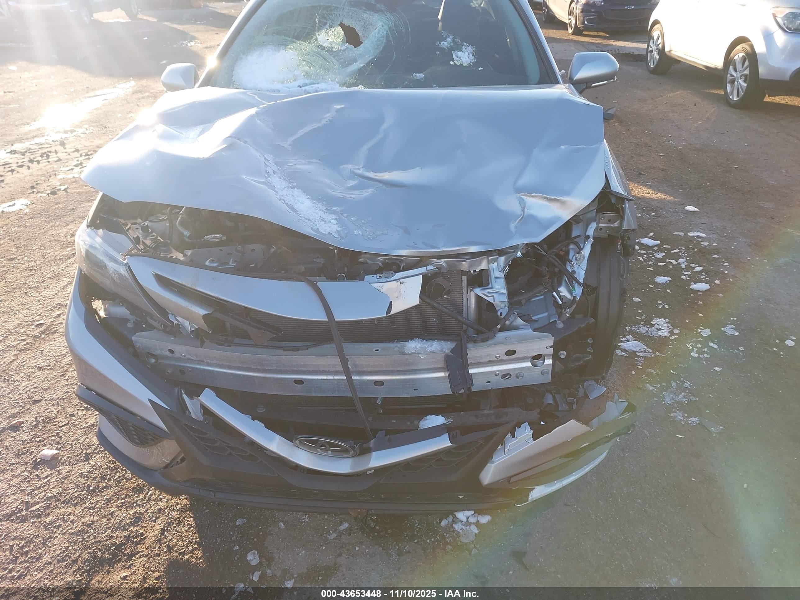 TOYOTA CAMRY image 6