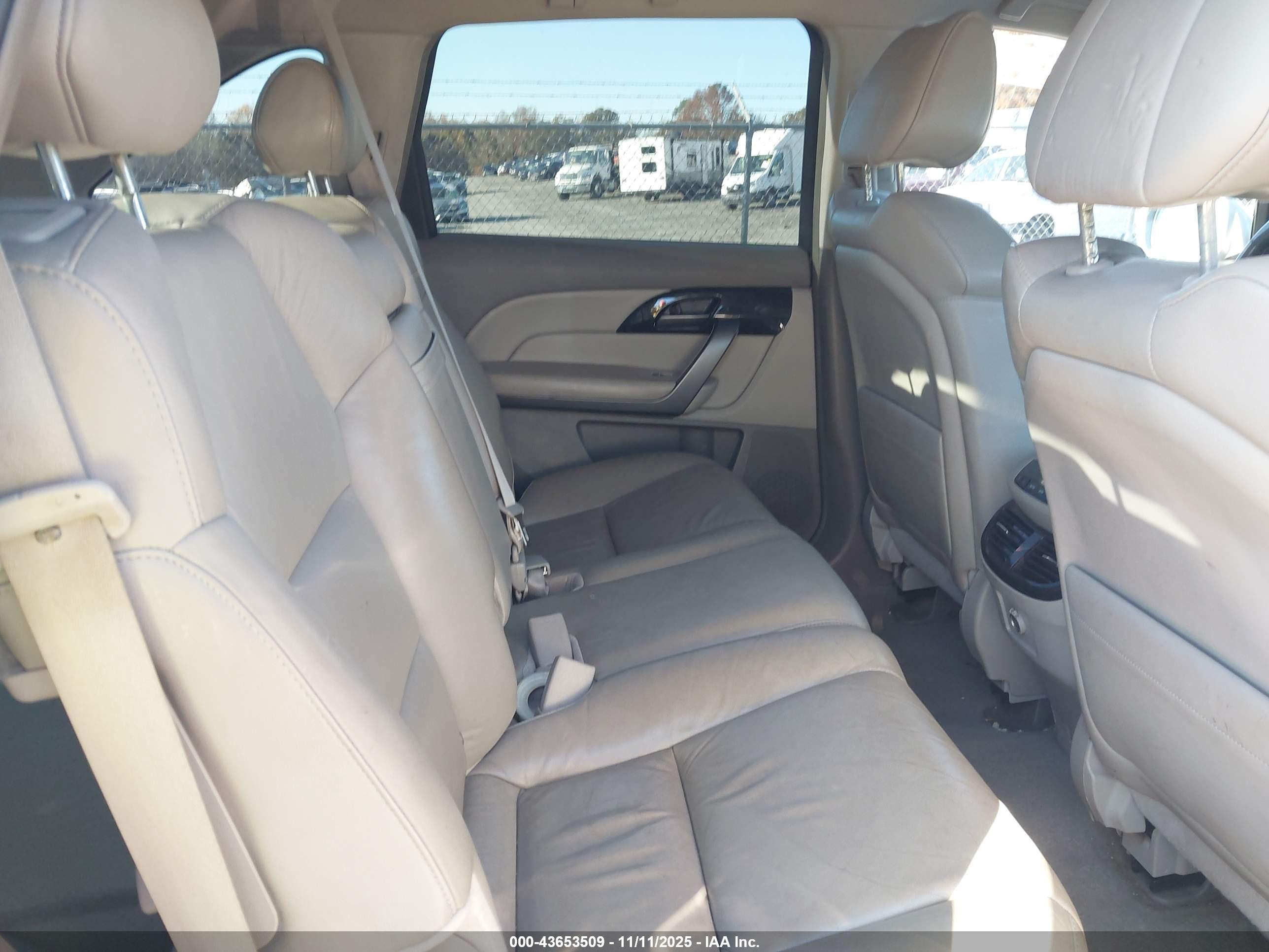 ACURA MDX image 8