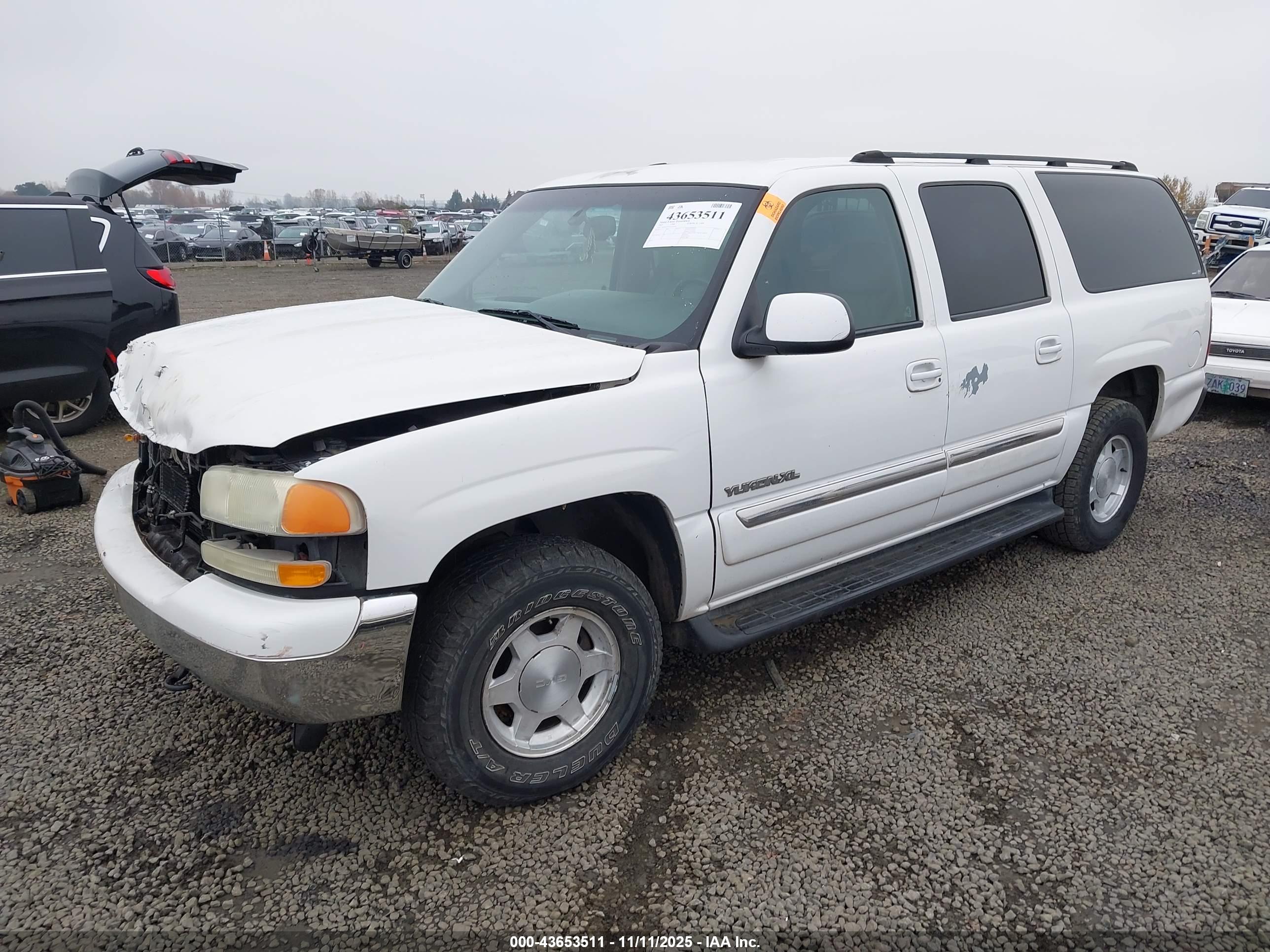 GMC YUKON image 2
