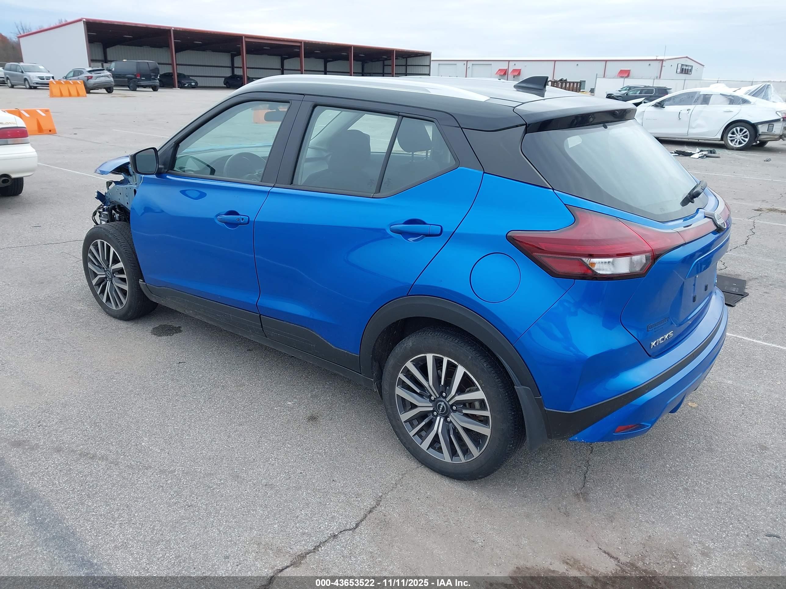 NISSAN KICKS image 3