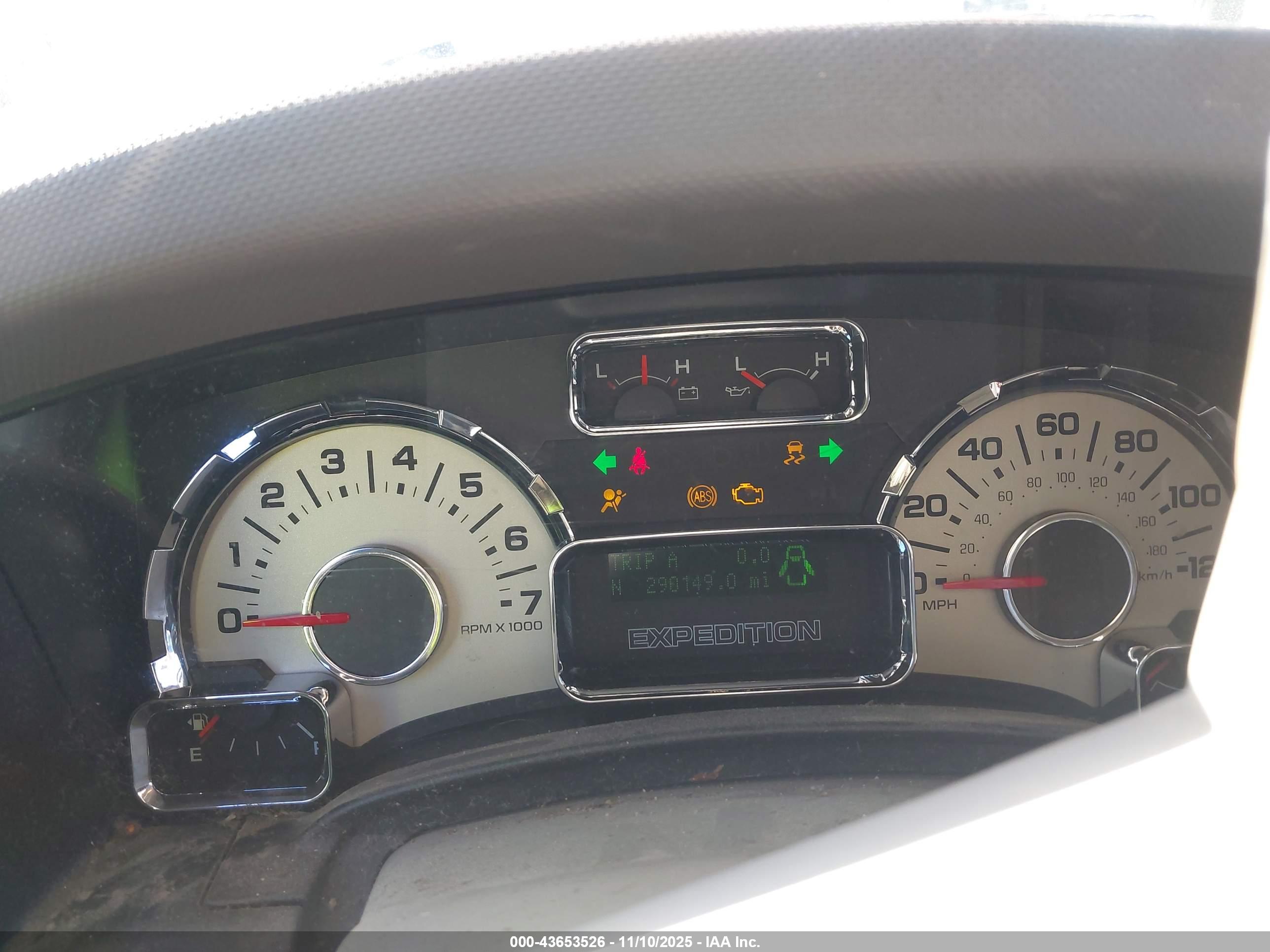 FORD EXPEDITION image 7