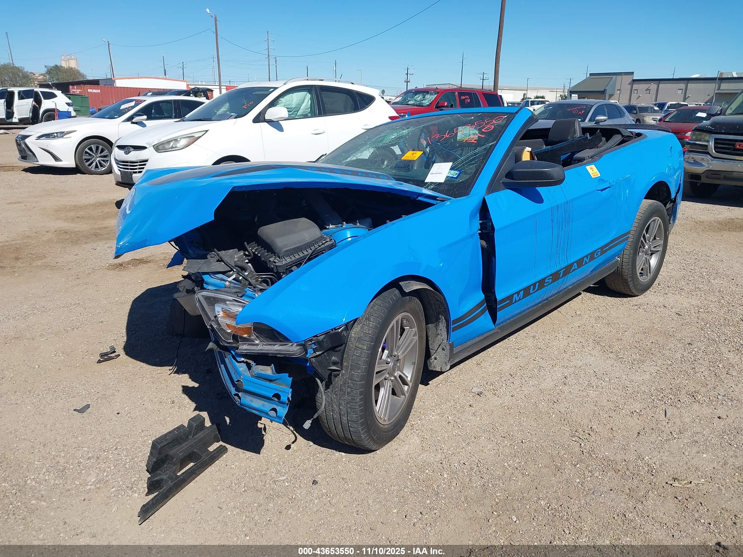 FORD MUSTANG image 2