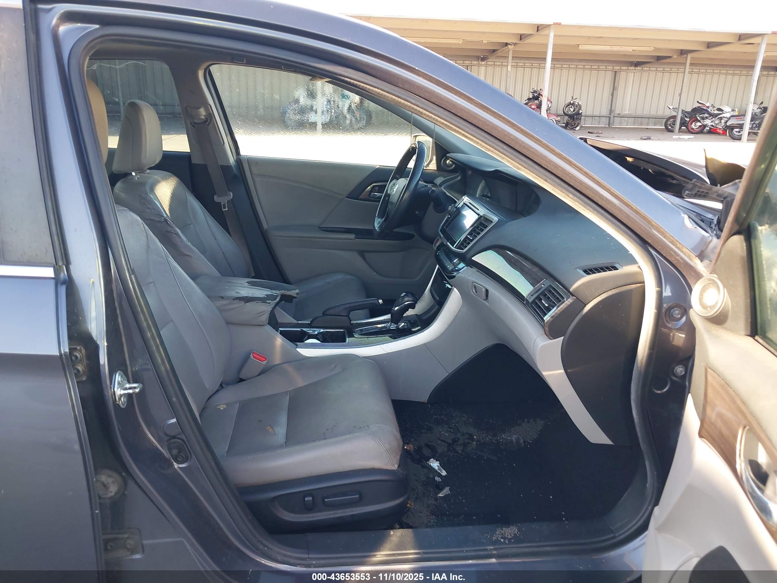 HONDA ACCORD image 5