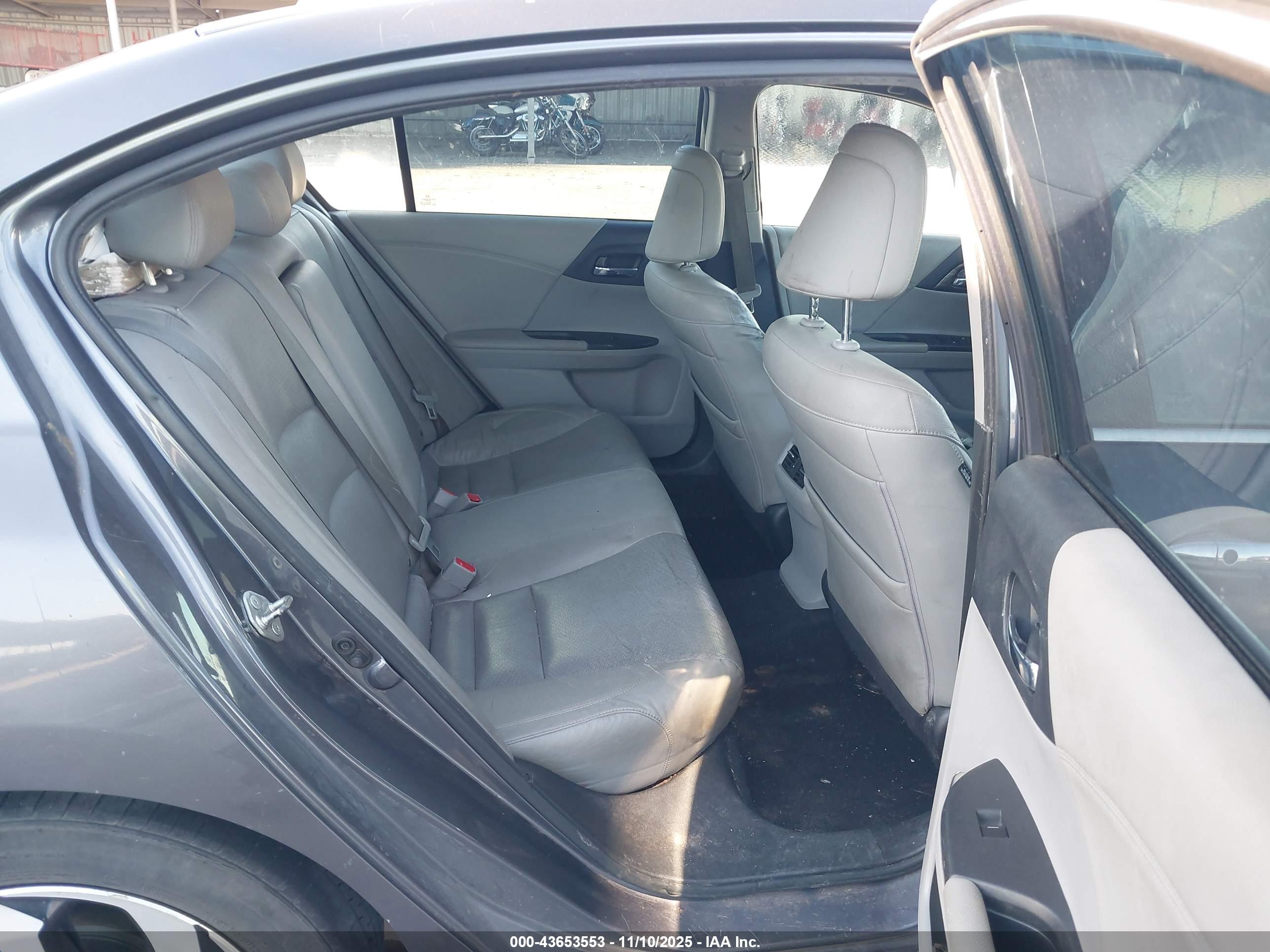 HONDA ACCORD image 8