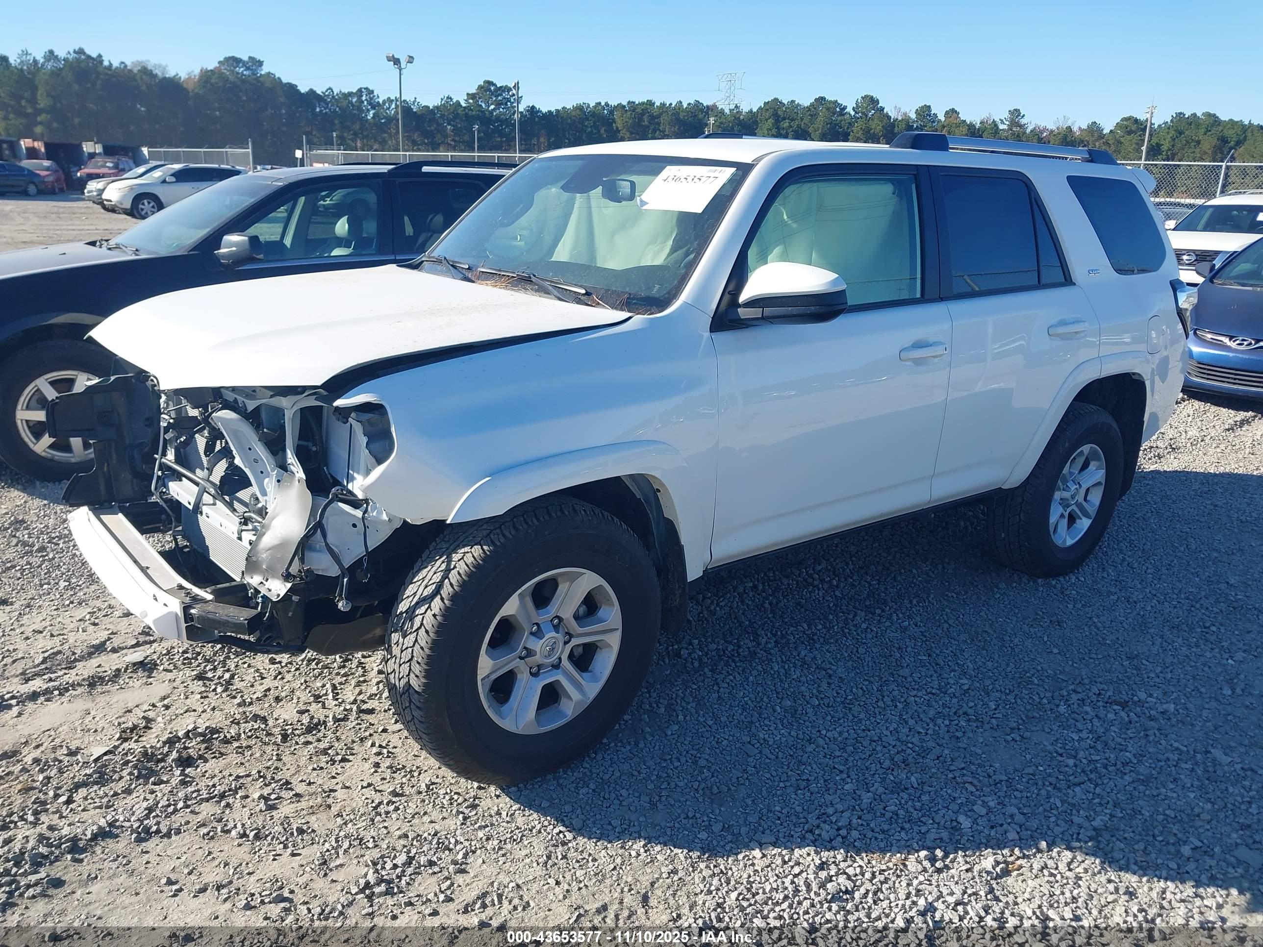 TOYOTA 4RUNNER image 2