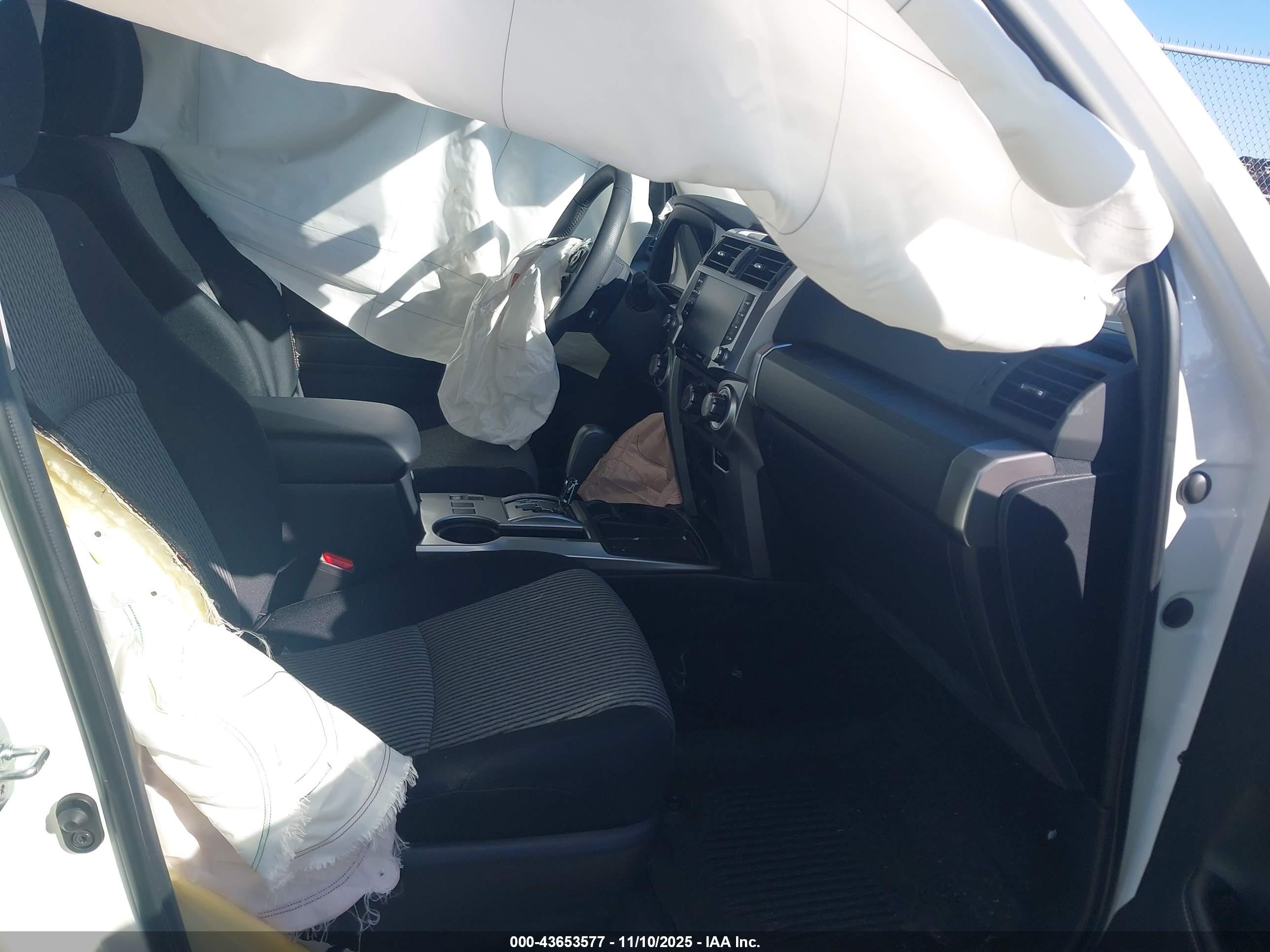 TOYOTA 4RUNNER image 5