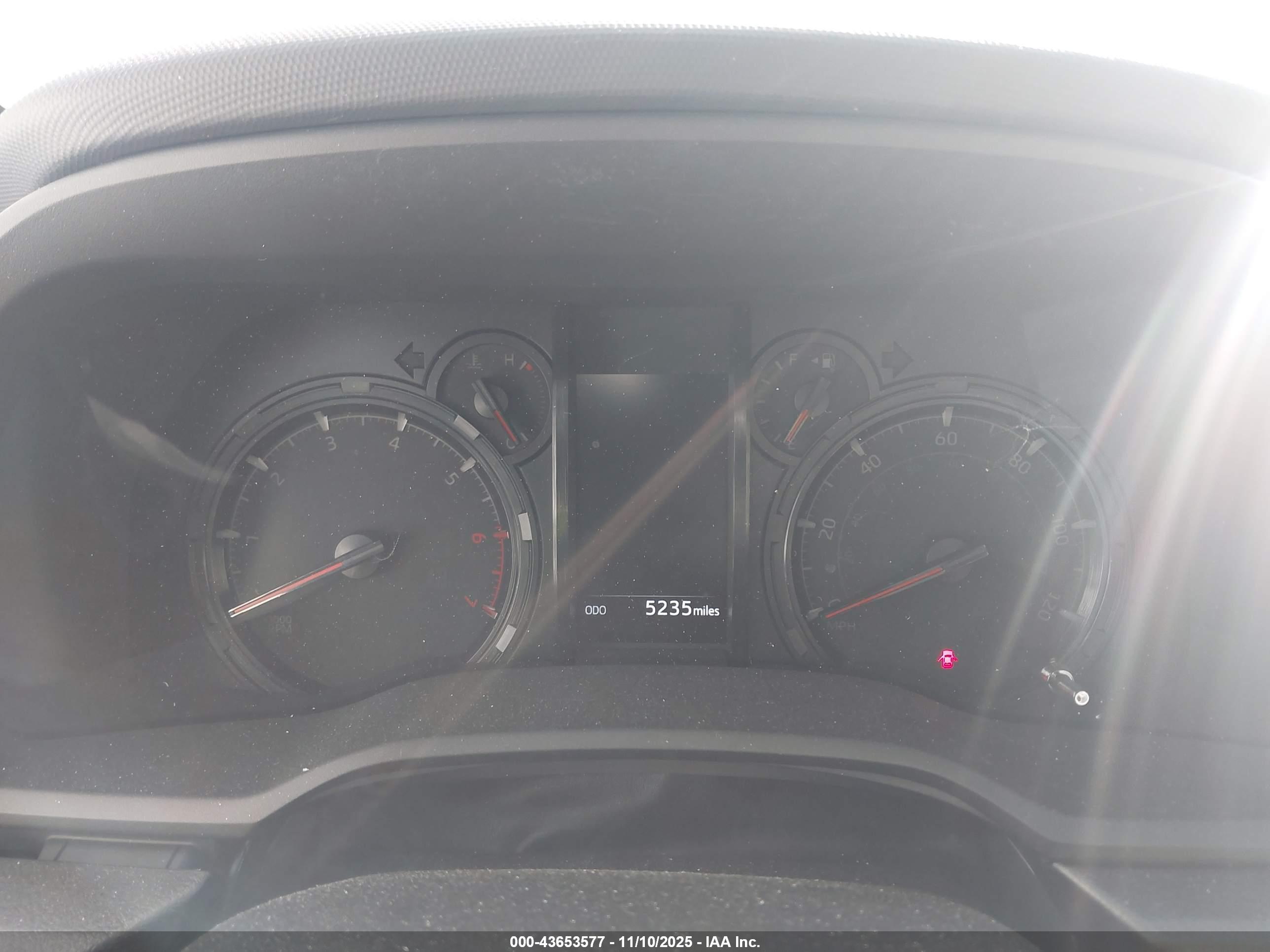 TOYOTA 4RUNNER image 7