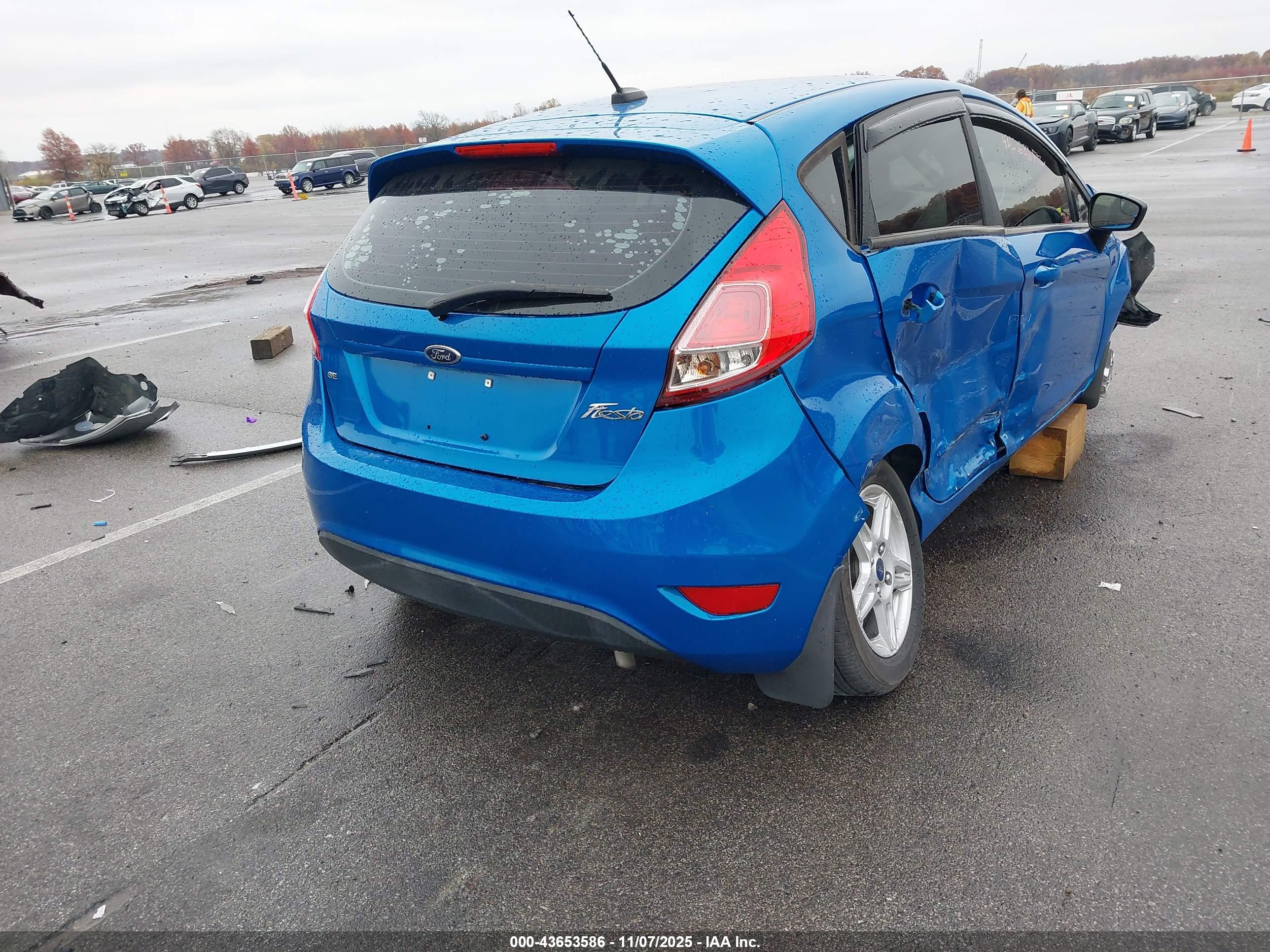 FORD FIESTA image 4