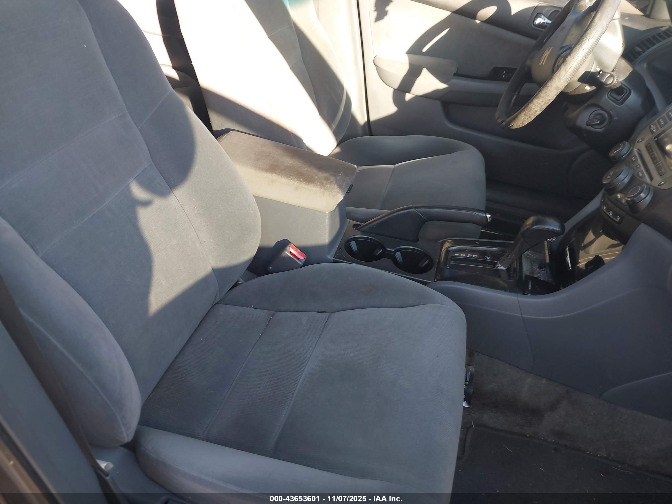HONDA ACCORD image 5