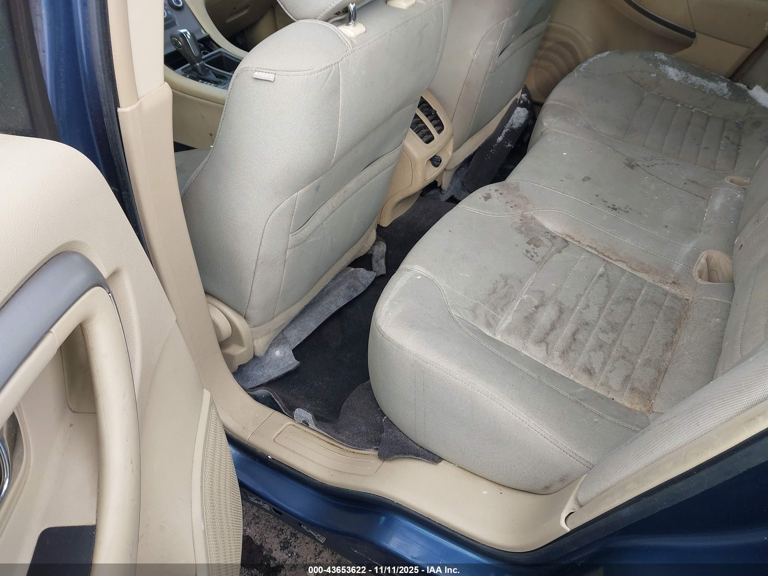 FORD TAURUS image 8