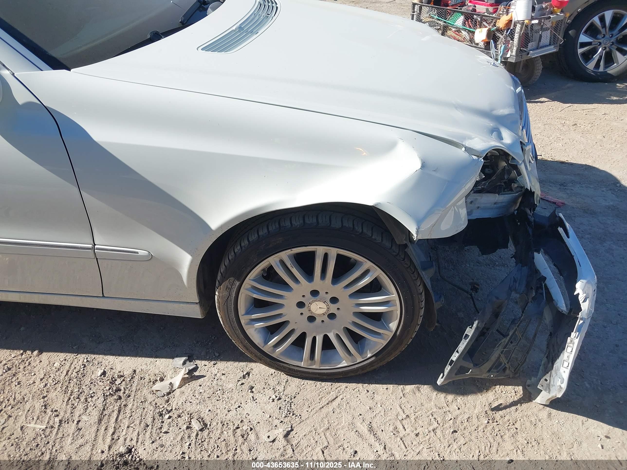 MERCEDES-BENZ E image 6