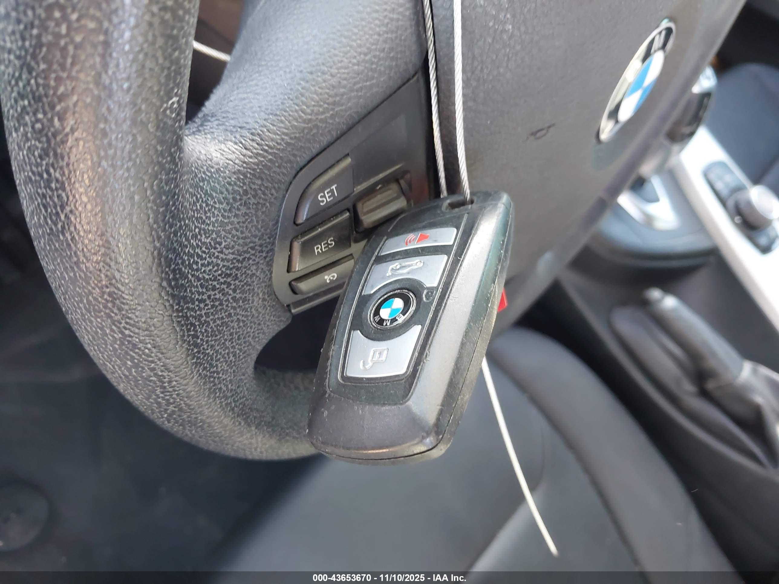 BMW 320I image 11