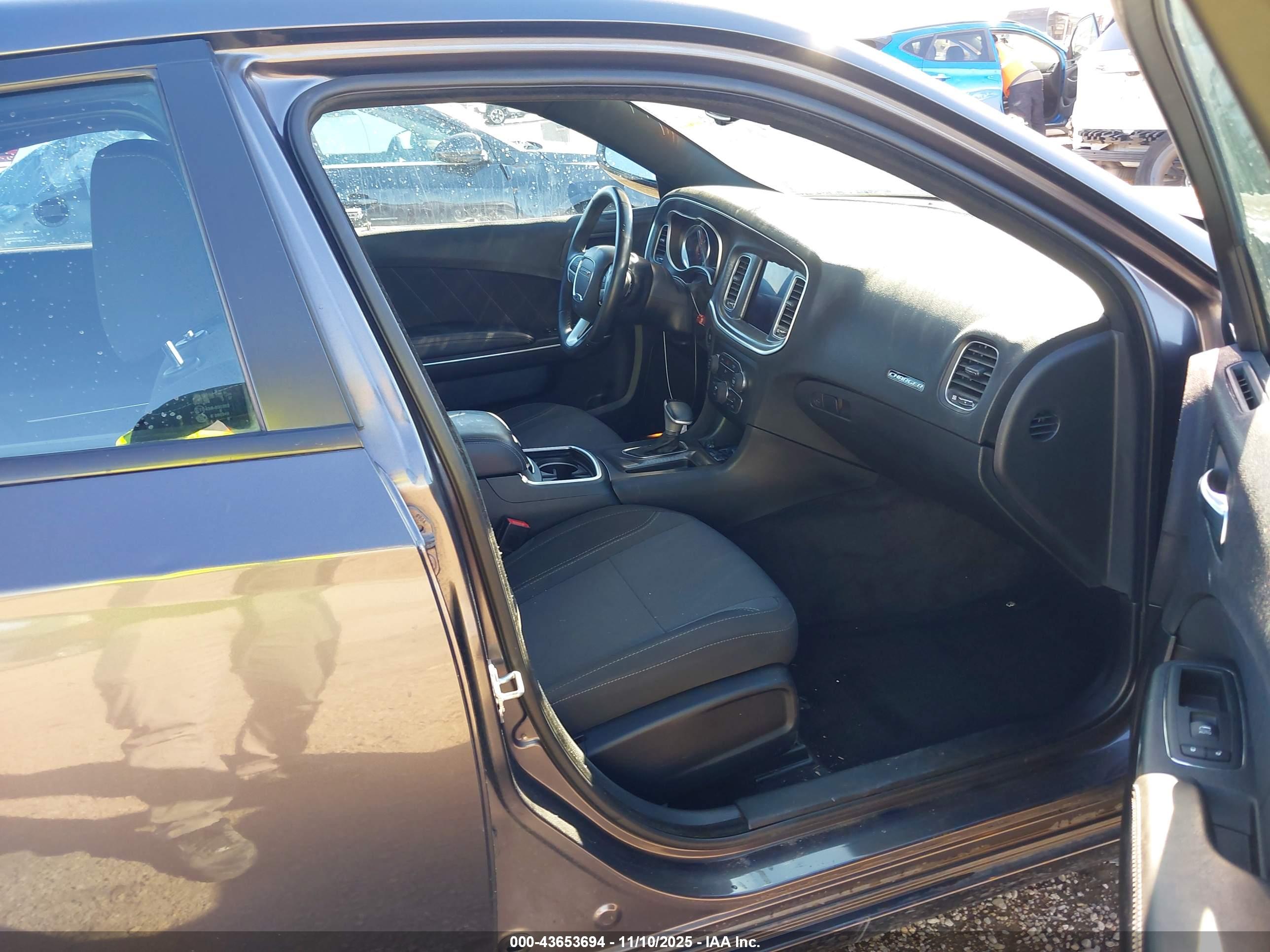 DODGE CHARGER image 5
