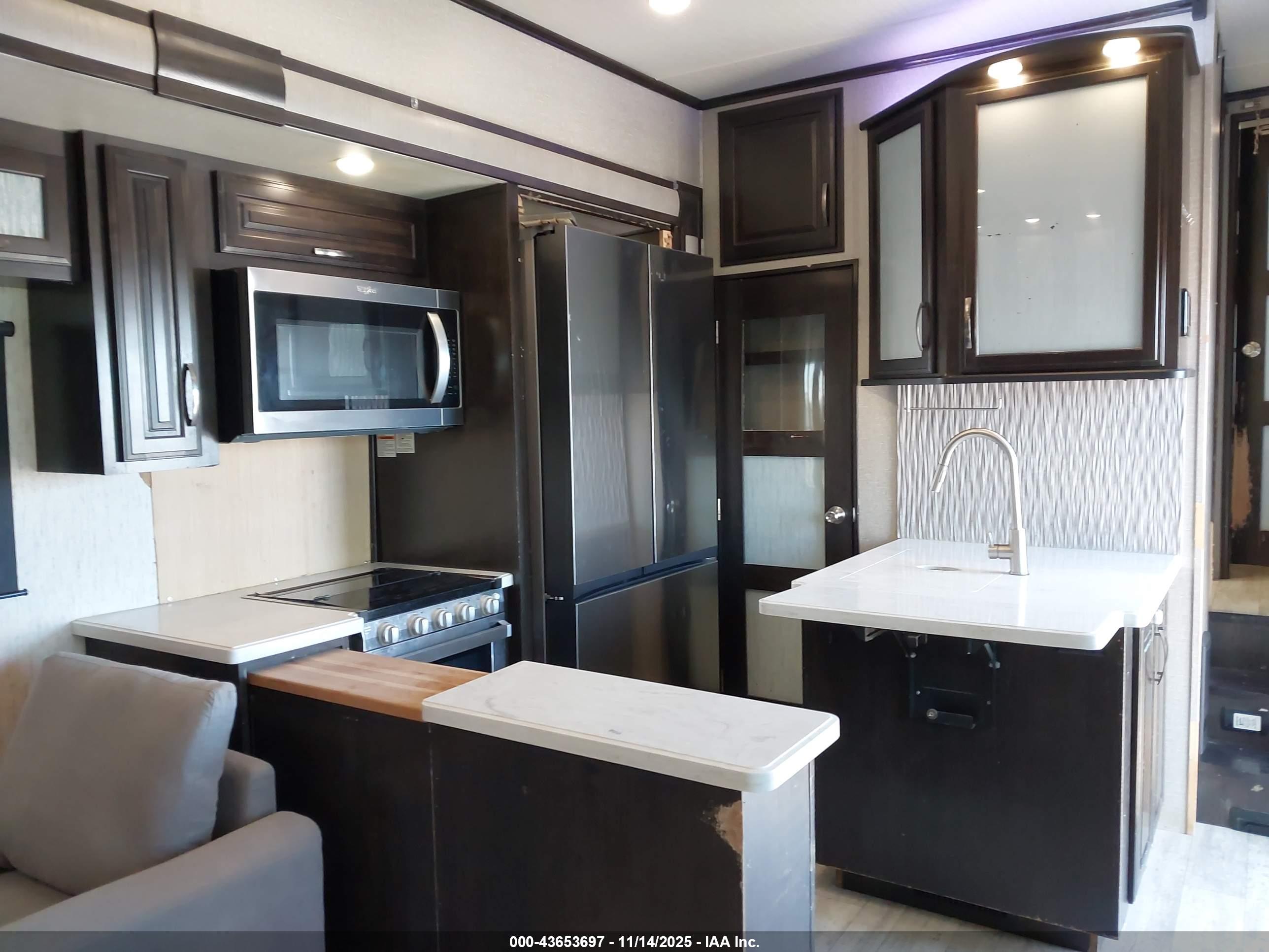 GRAND DESIGN image 10