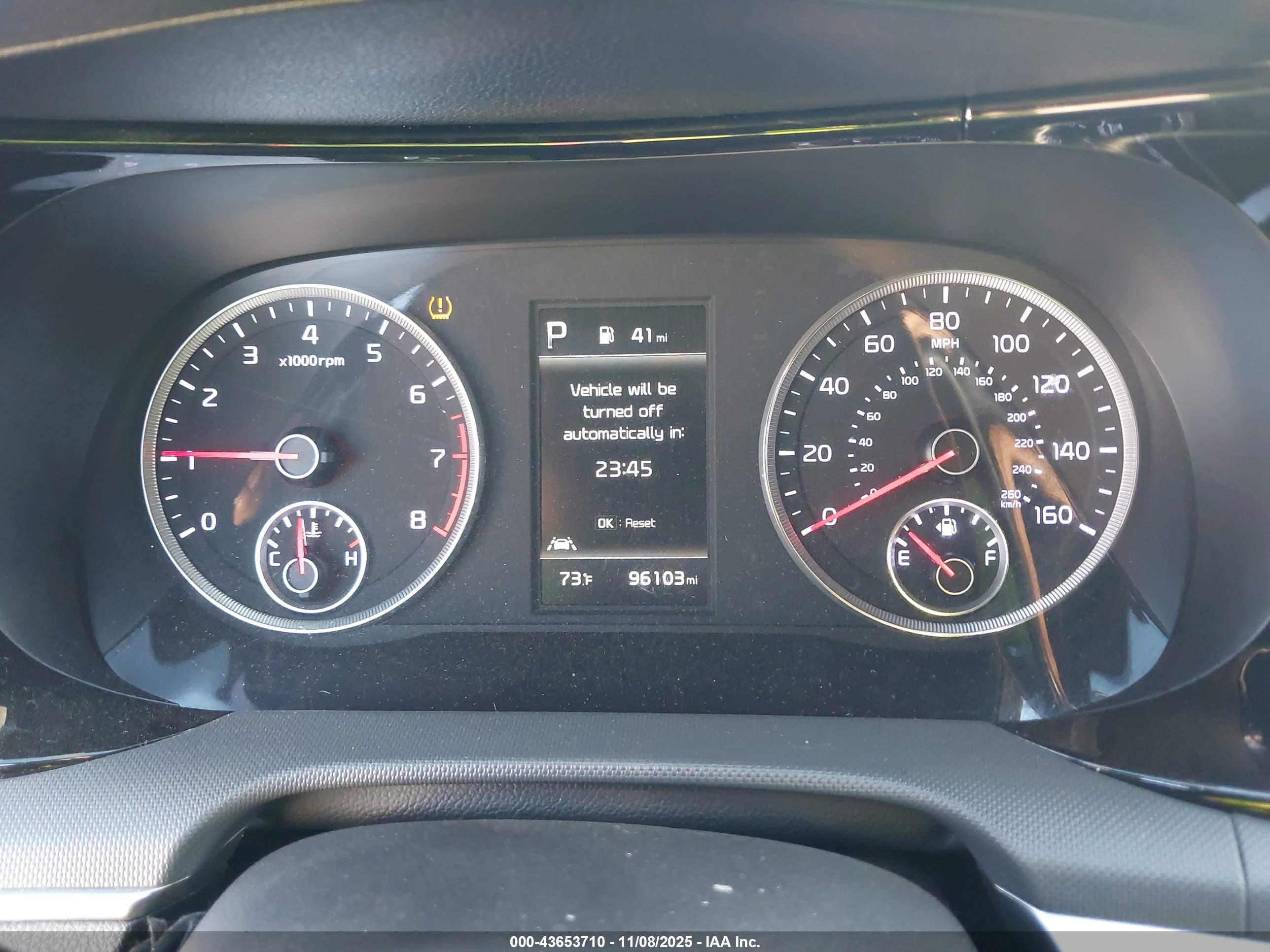 KIA K5 image 7