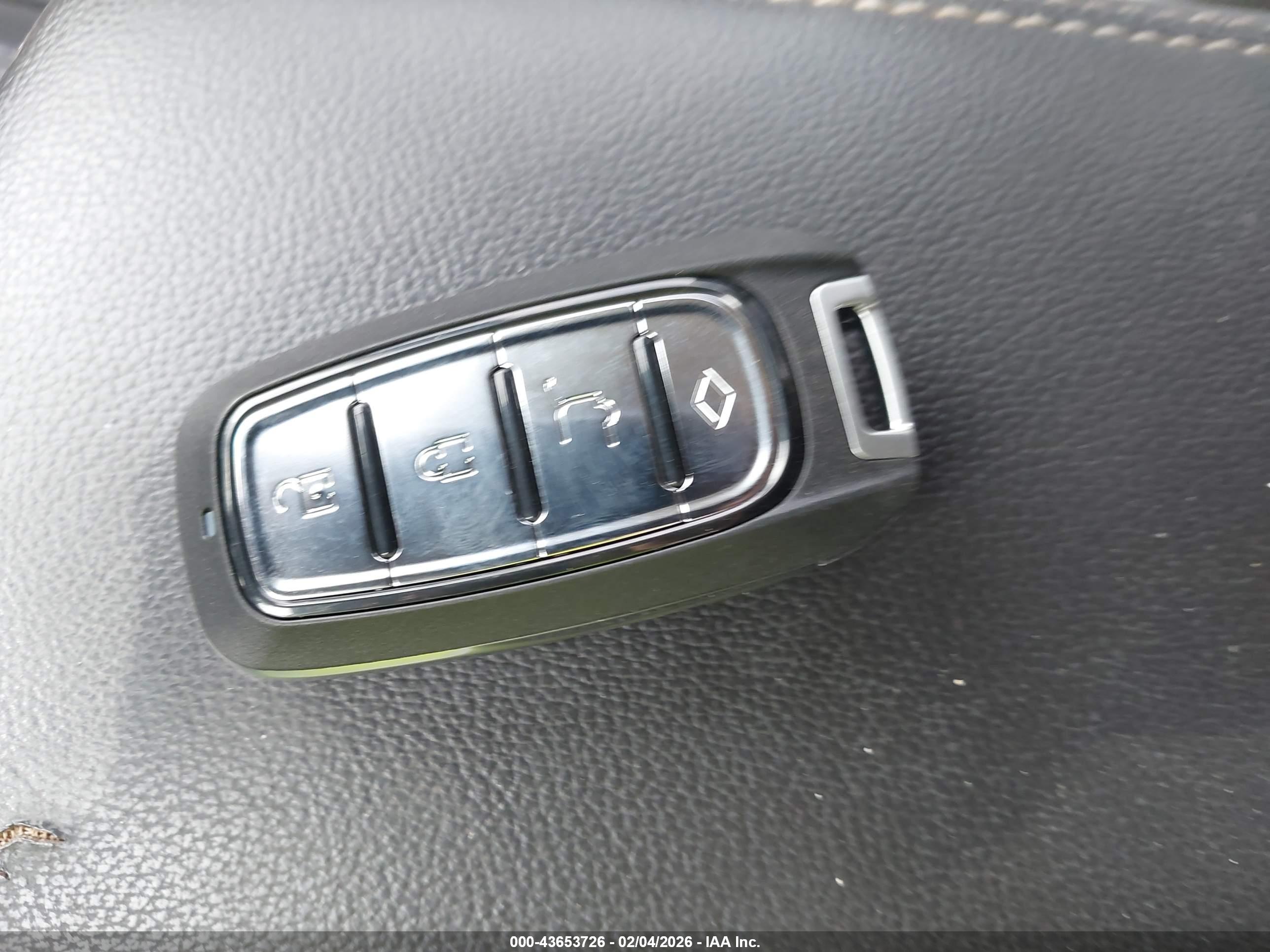 FORD ESCAPE image 11