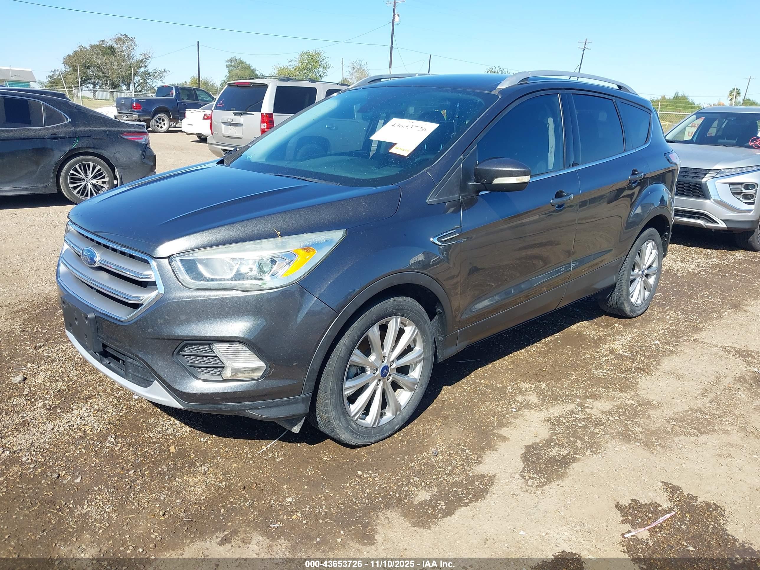 FORD ESCAPE image 2