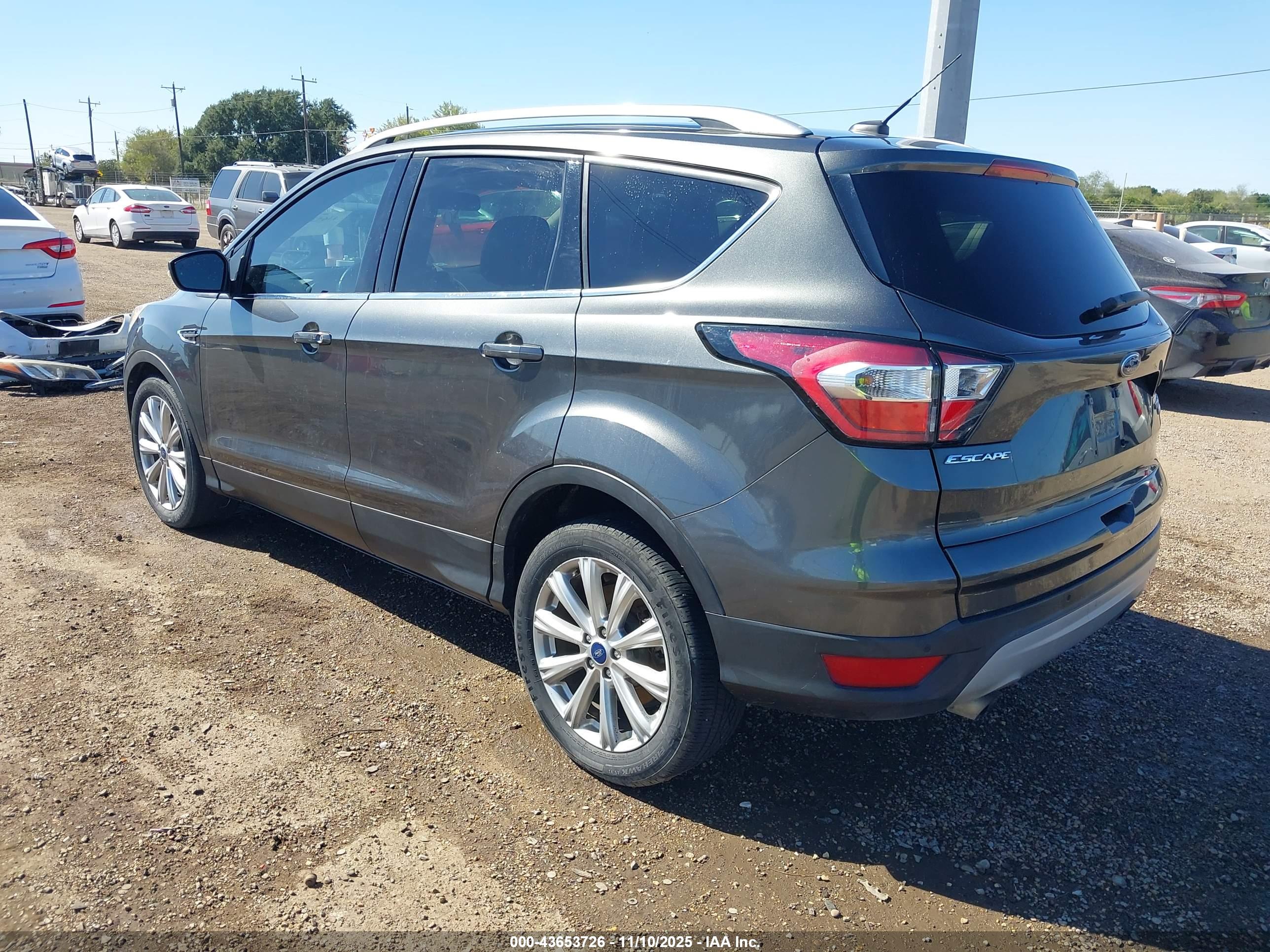 FORD ESCAPE image 3
