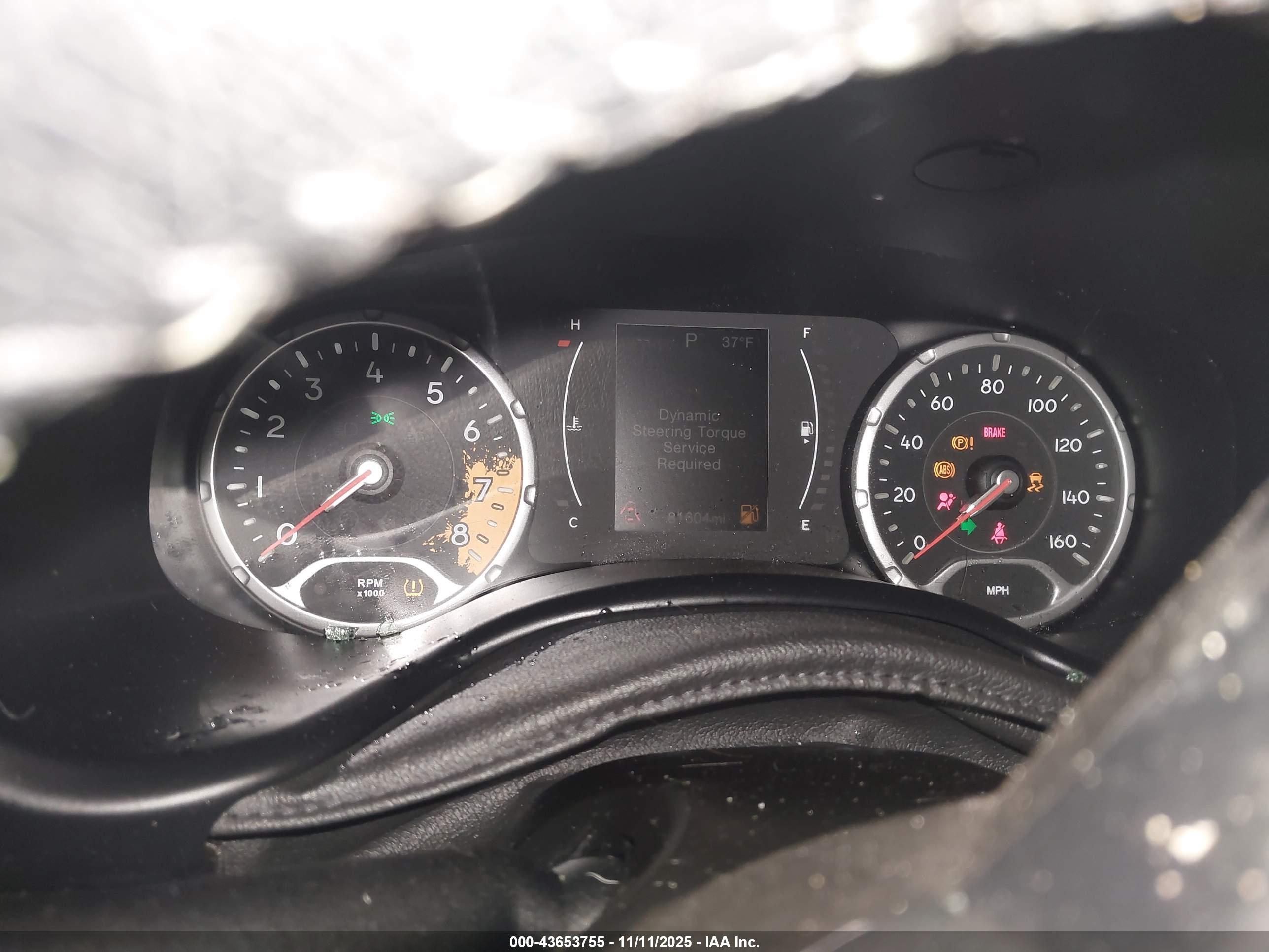 JEEP RENEGADE image 7