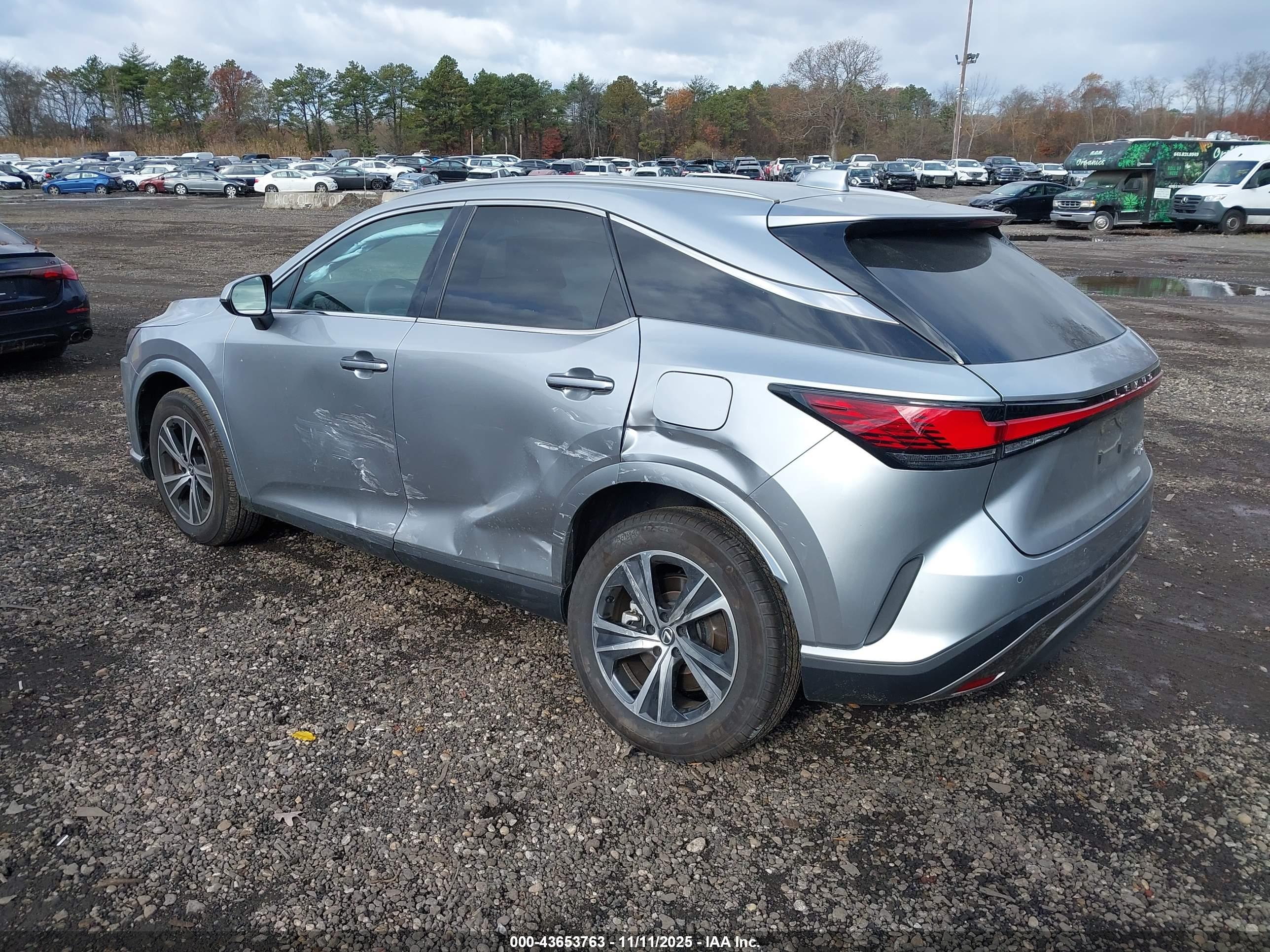LEXUS RX image 3