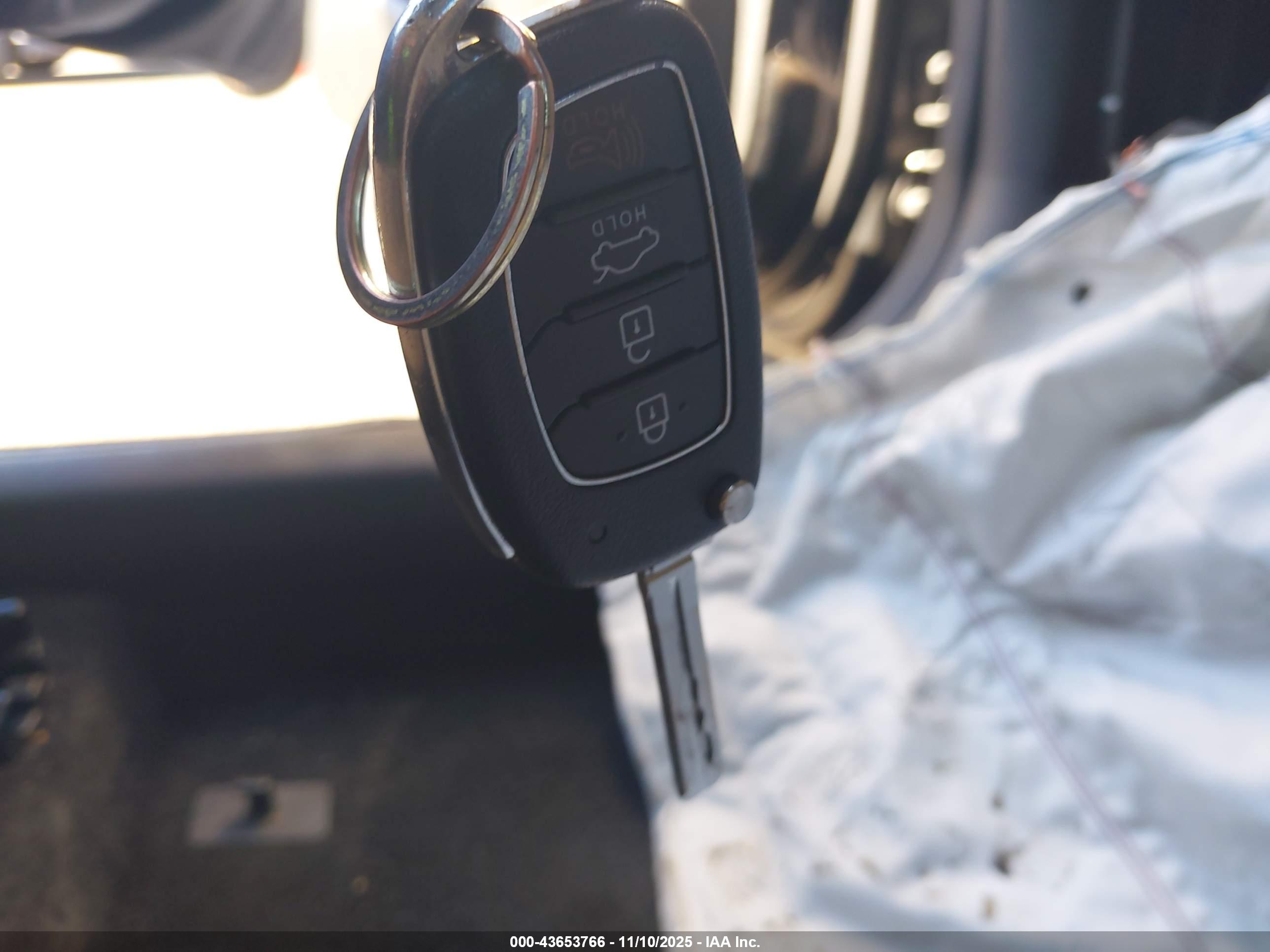 HYUNDAI SONATA image 11