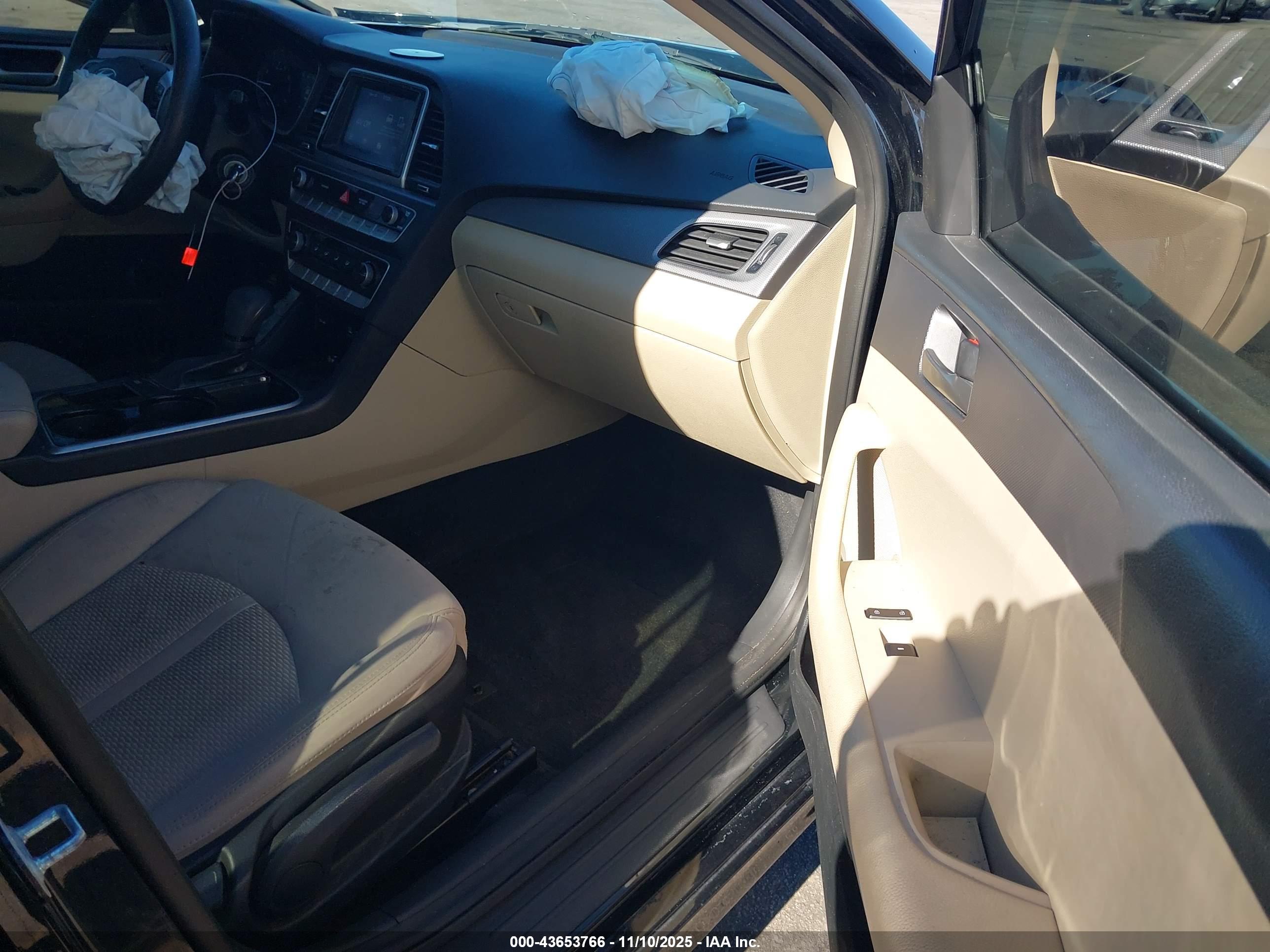 HYUNDAI SONATA image 5