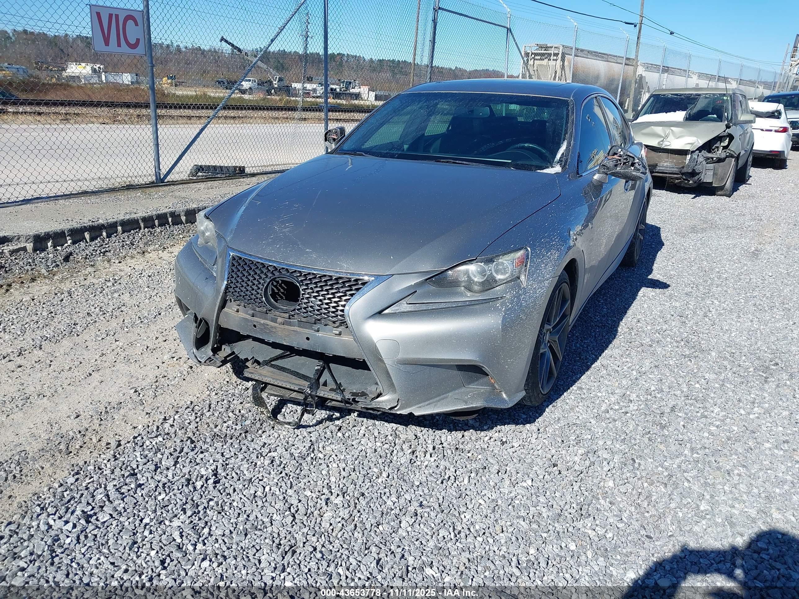 LEXUS IS image 6