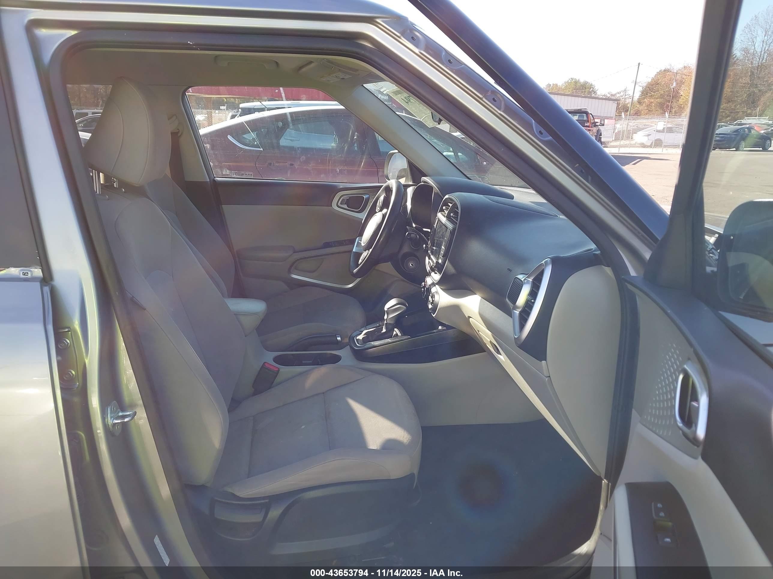 KIA SOUL image 5