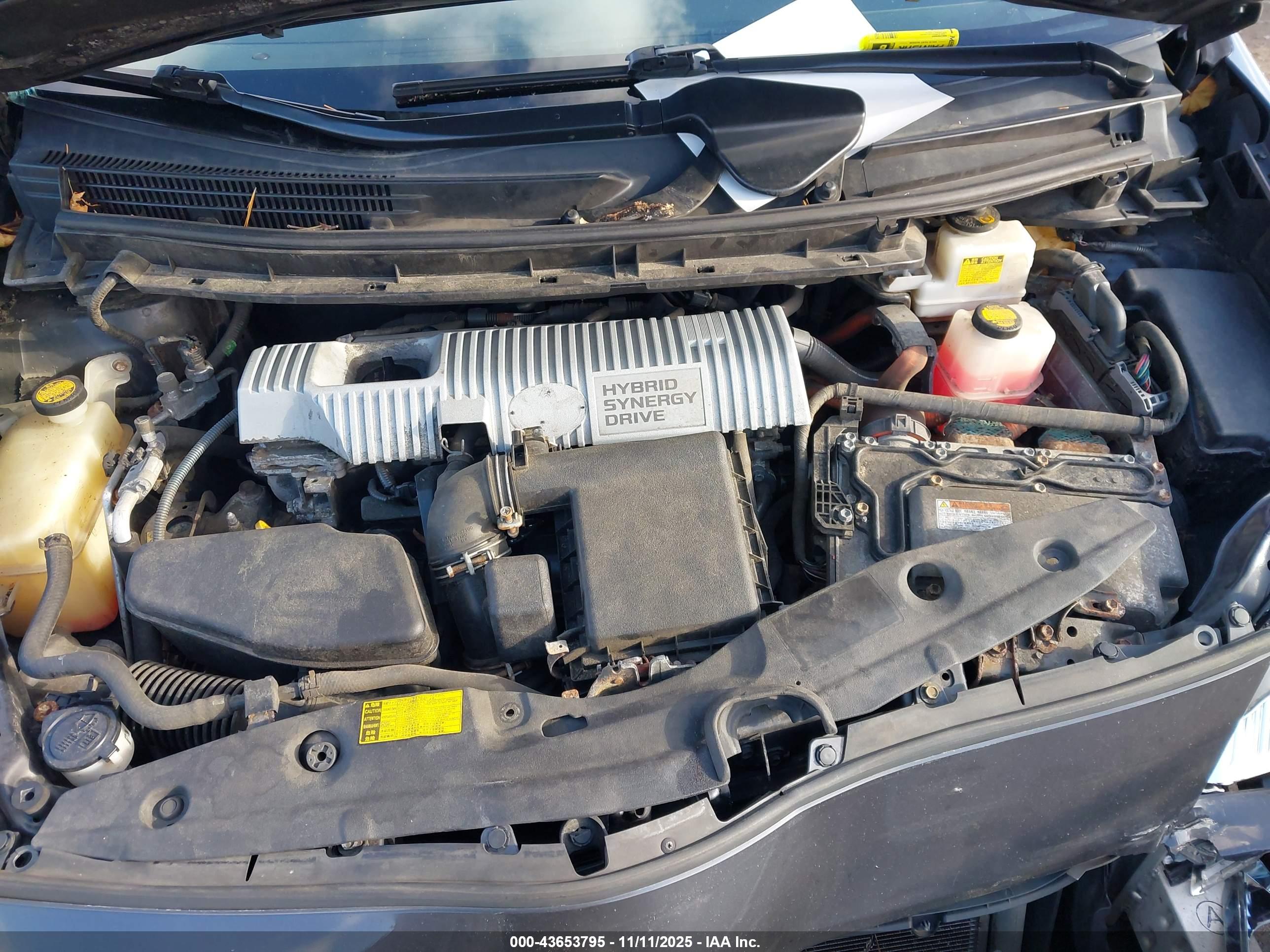 TOYOTA PRIUS image 10