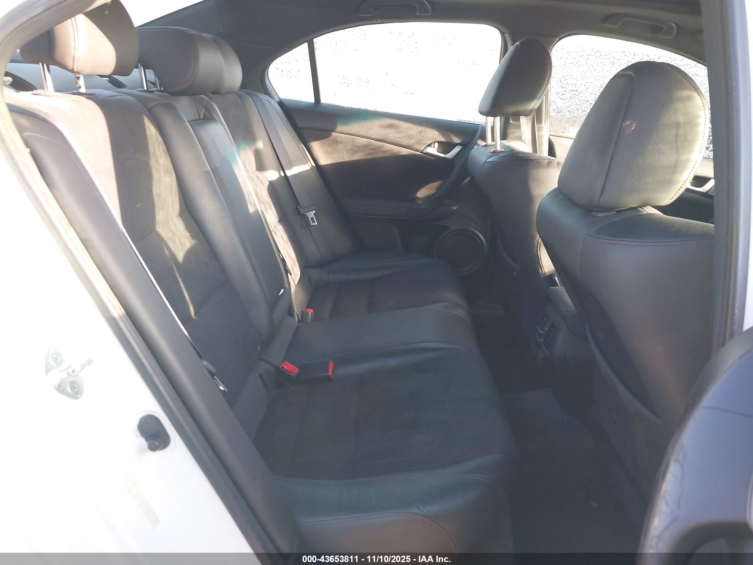 ACURA TSX image 8