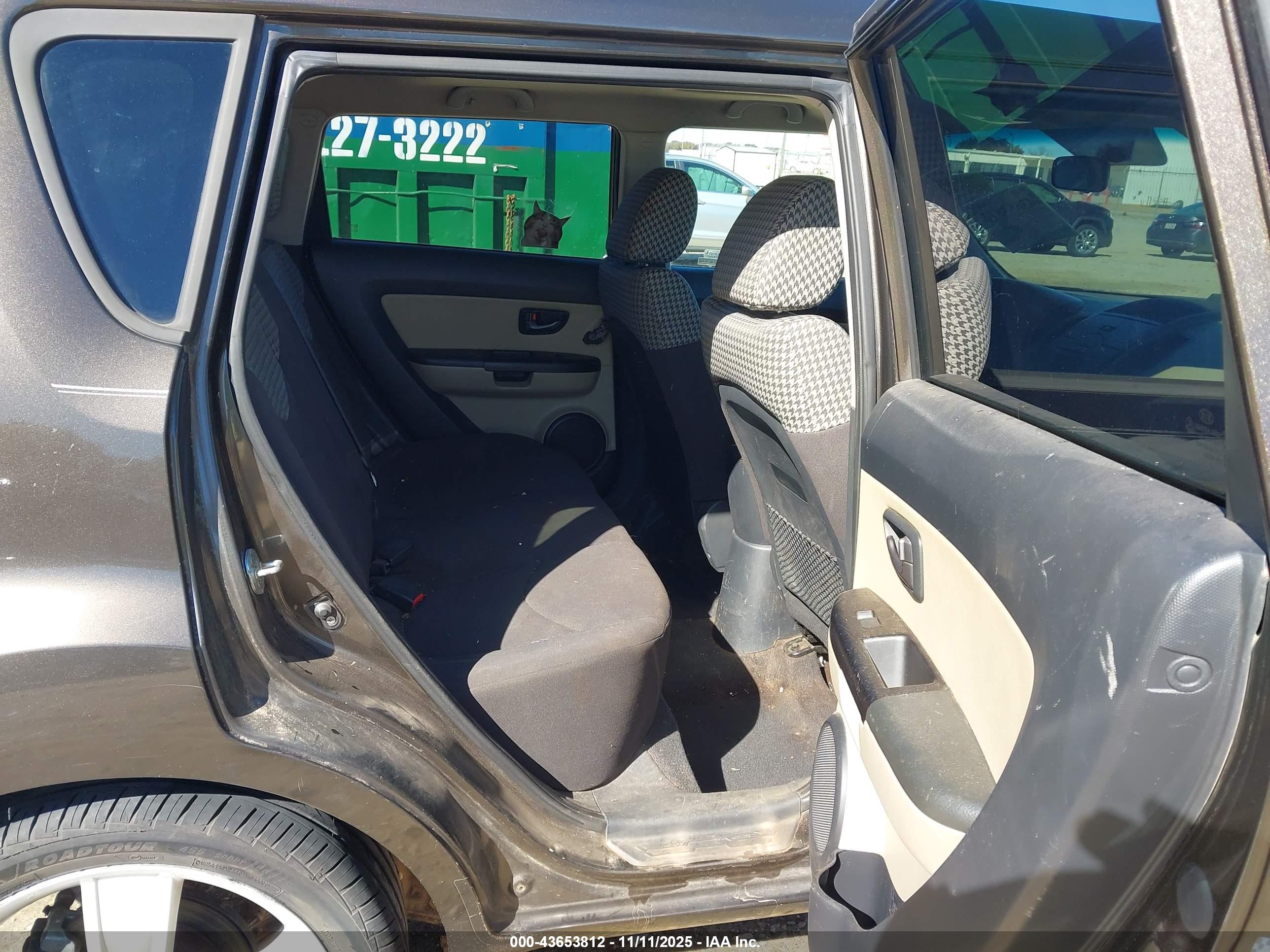 KIA SOUL image 8