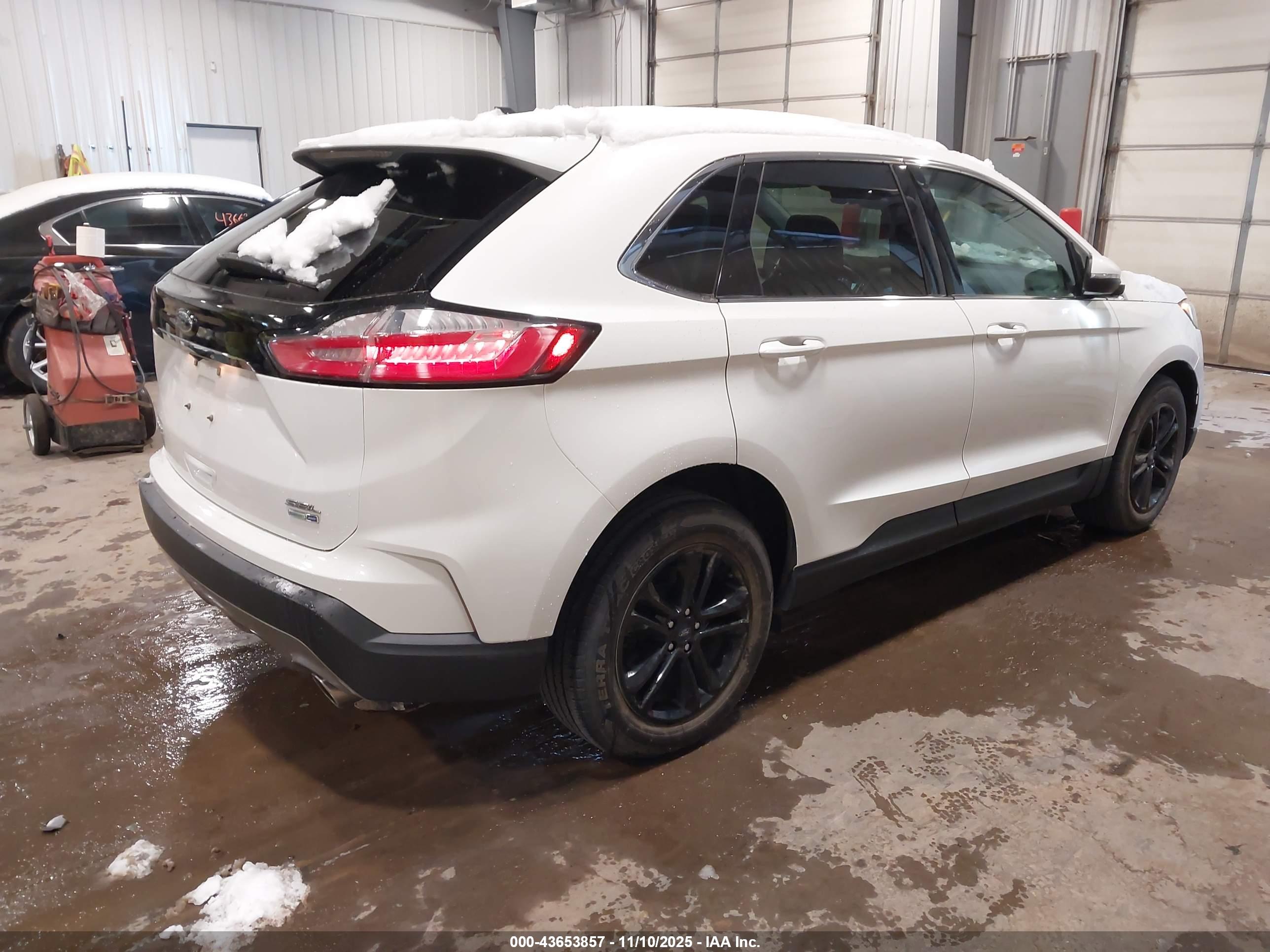 FORD EDGE image 4