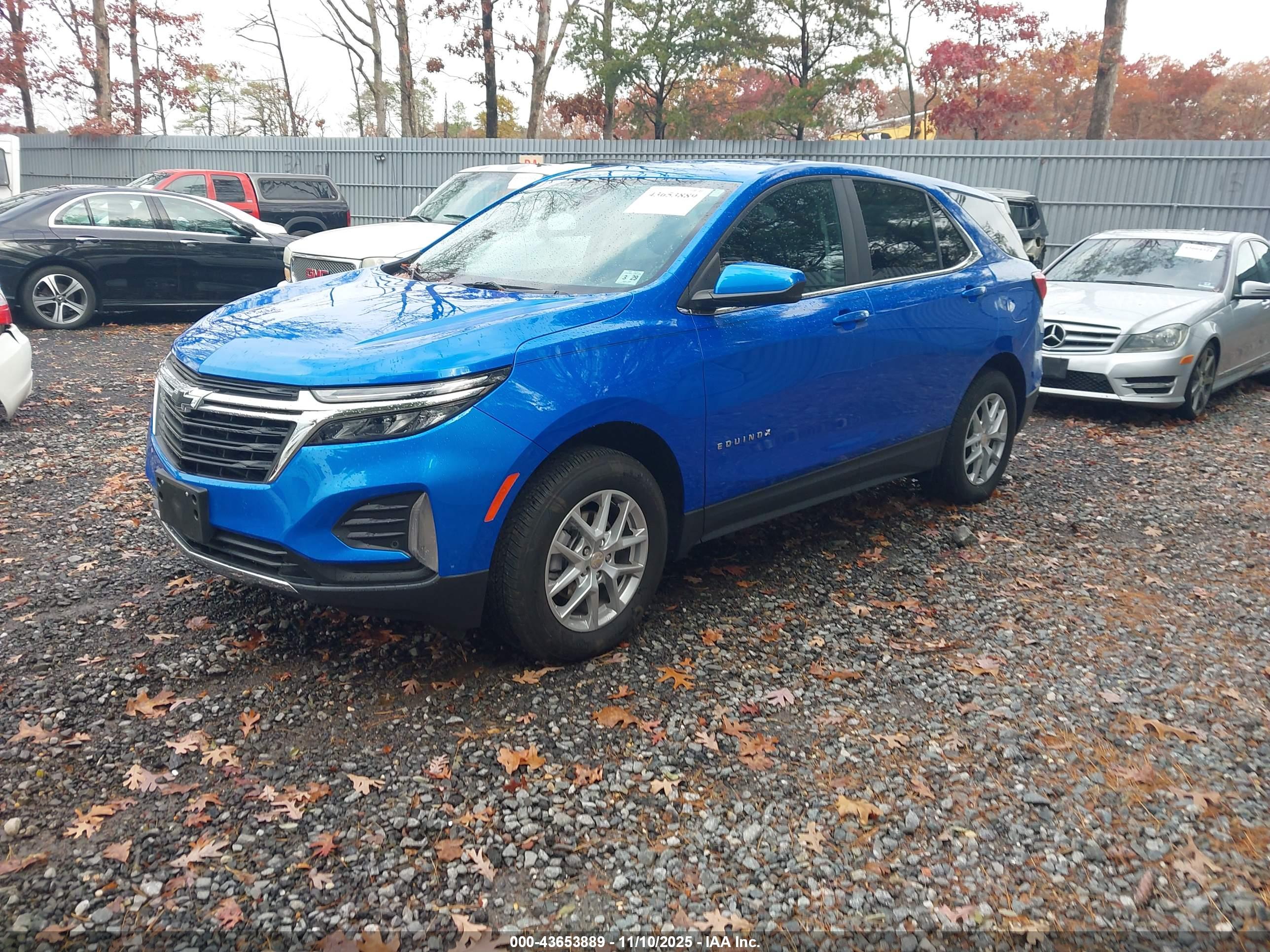 CHEVROLET EQUINOX image 2