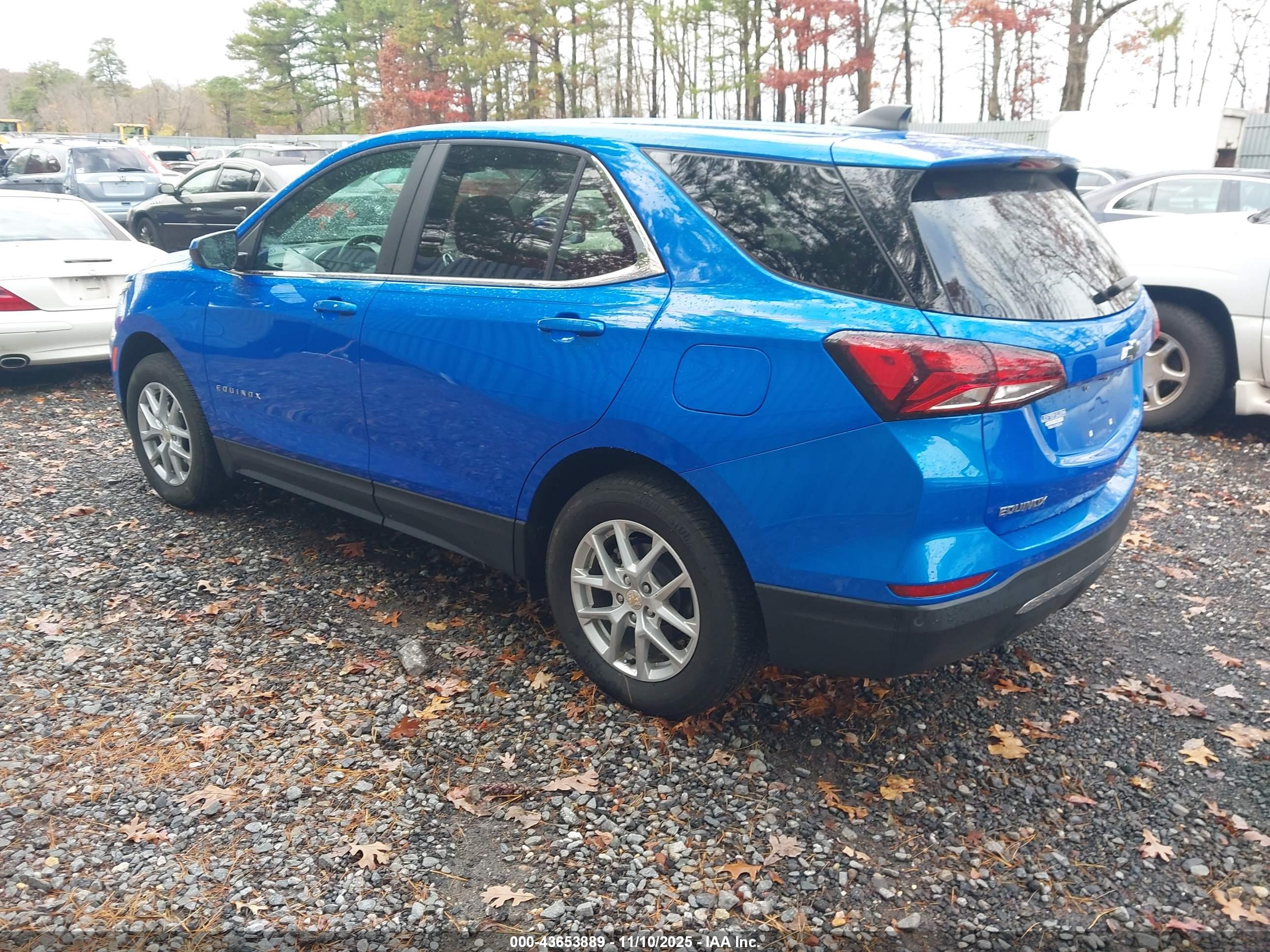 CHEVROLET EQUINOX image 3