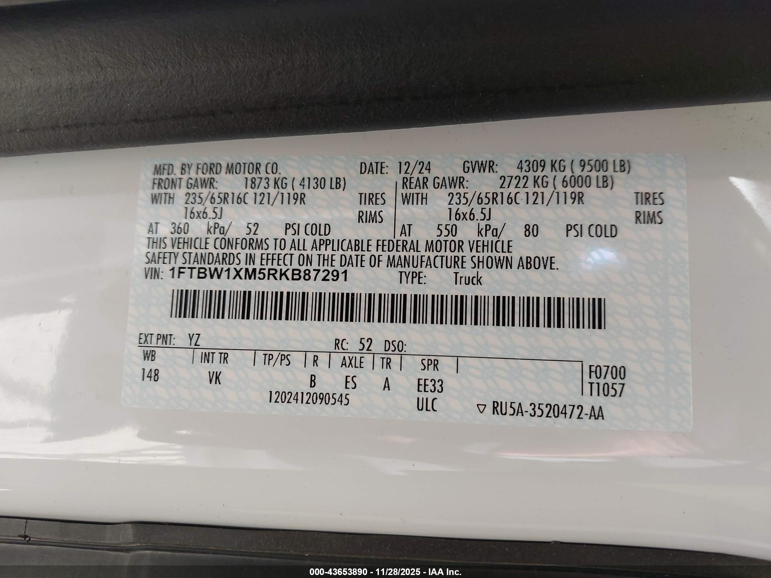 FORD E-TRANSIT-350 image 9
