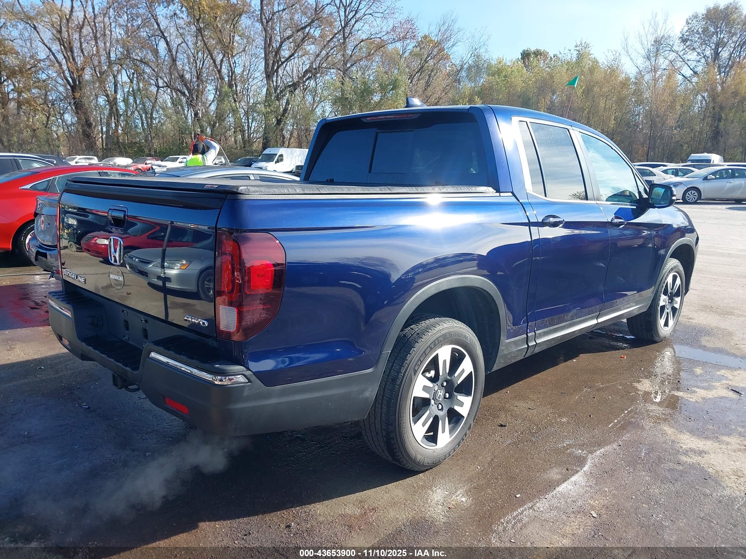 HONDA RIDGELINE image 4