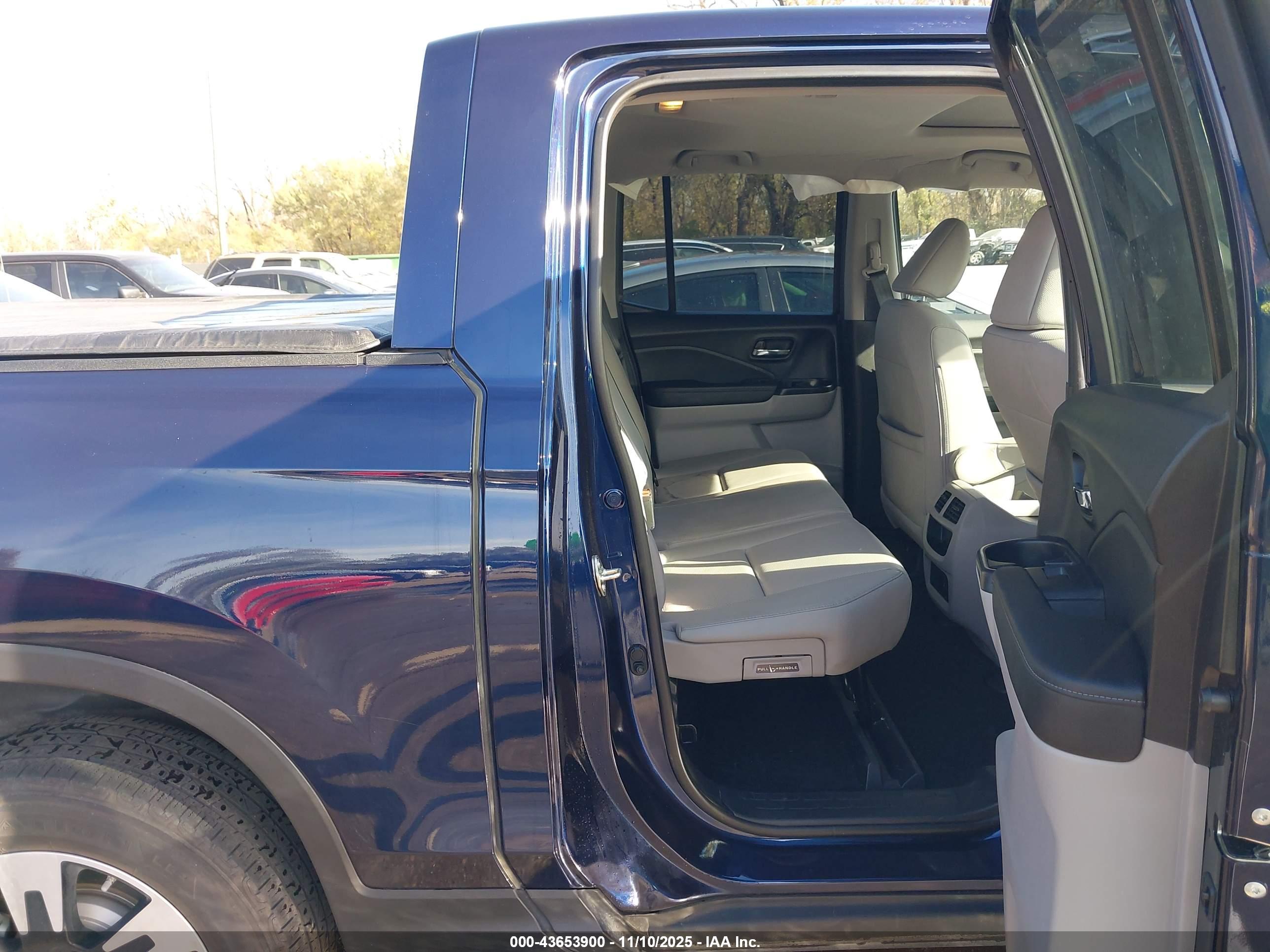 HONDA RIDGELINE image 8