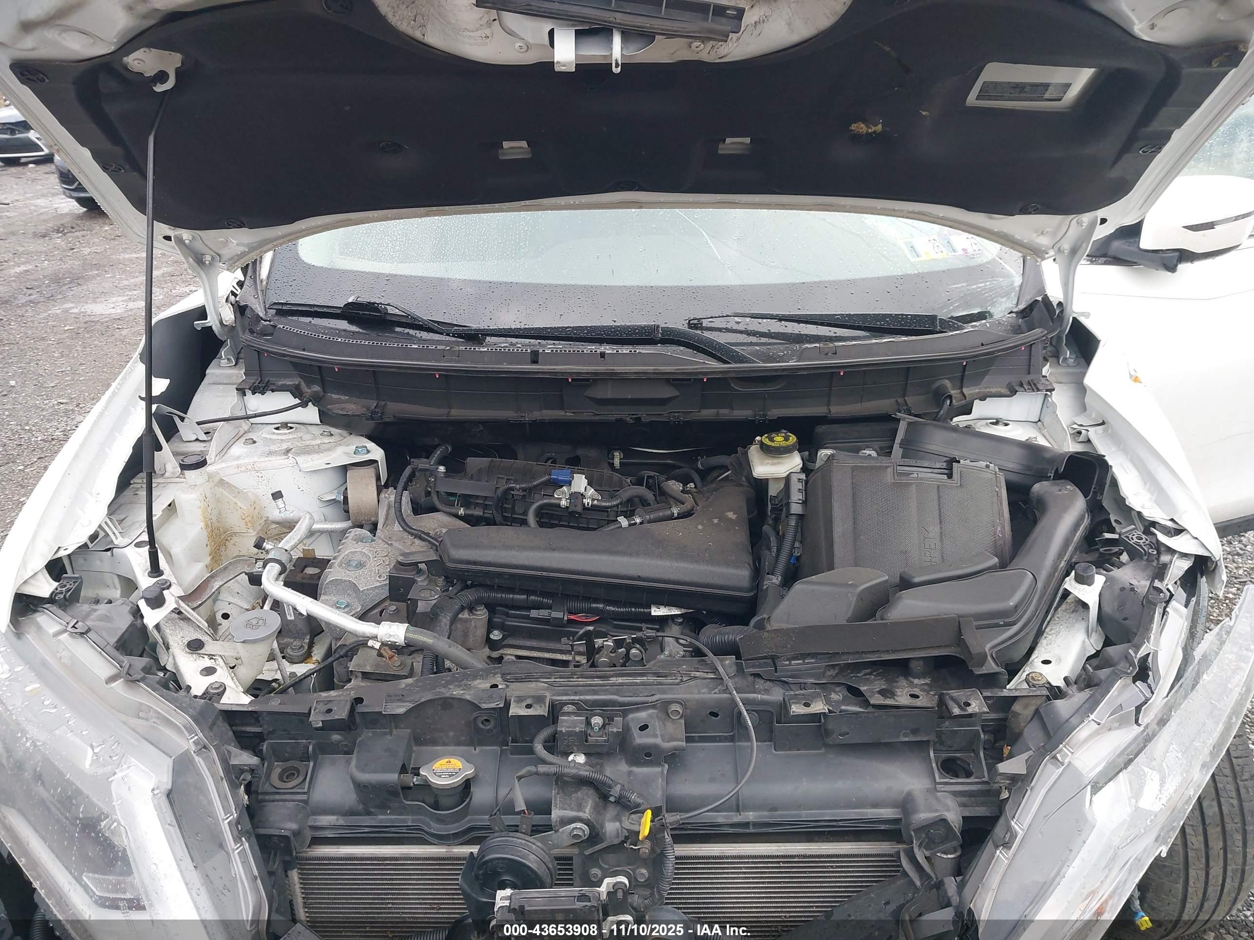 NISSAN ROGUE image 10