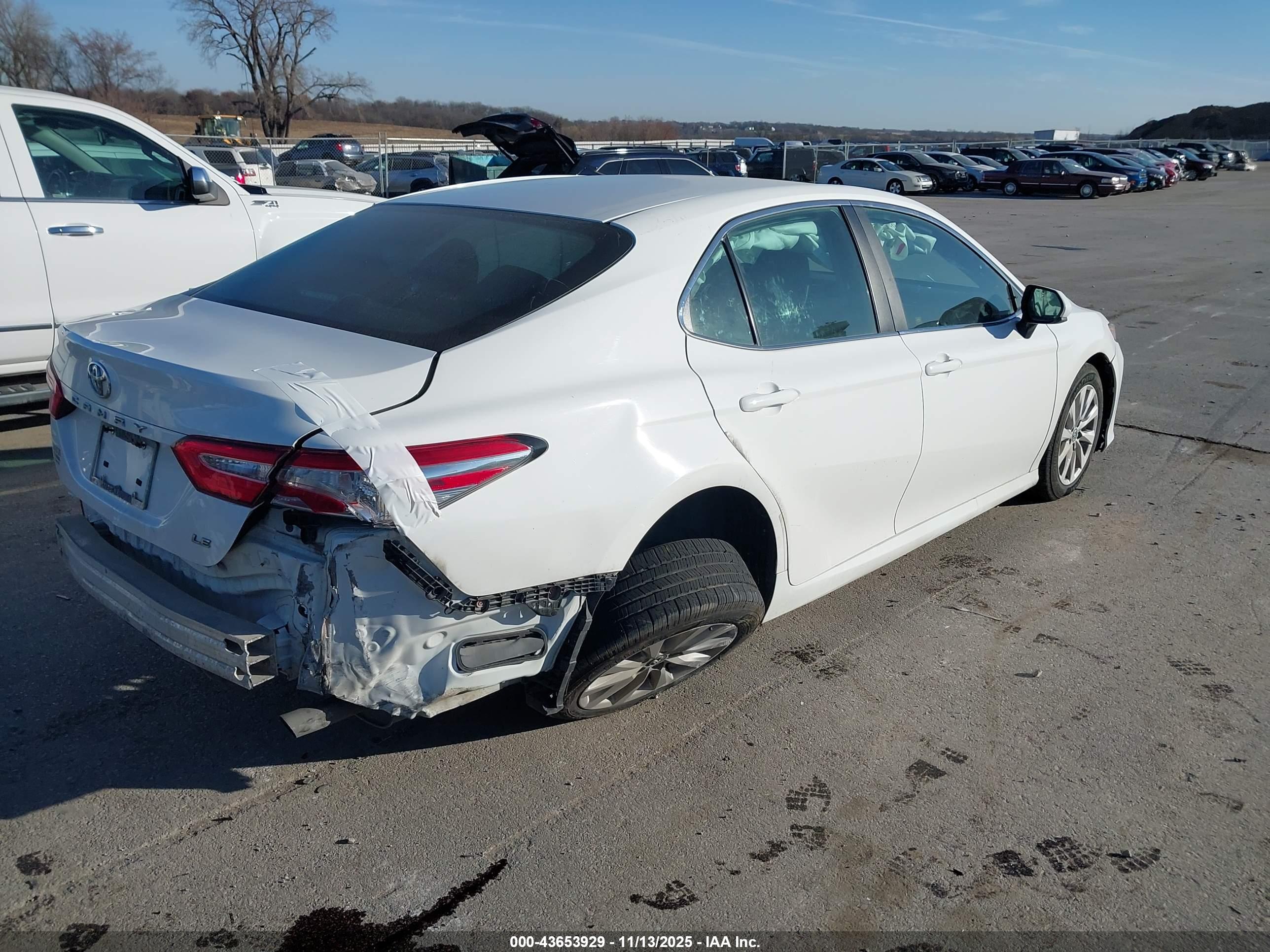 TOYOTA CAMRY image 4