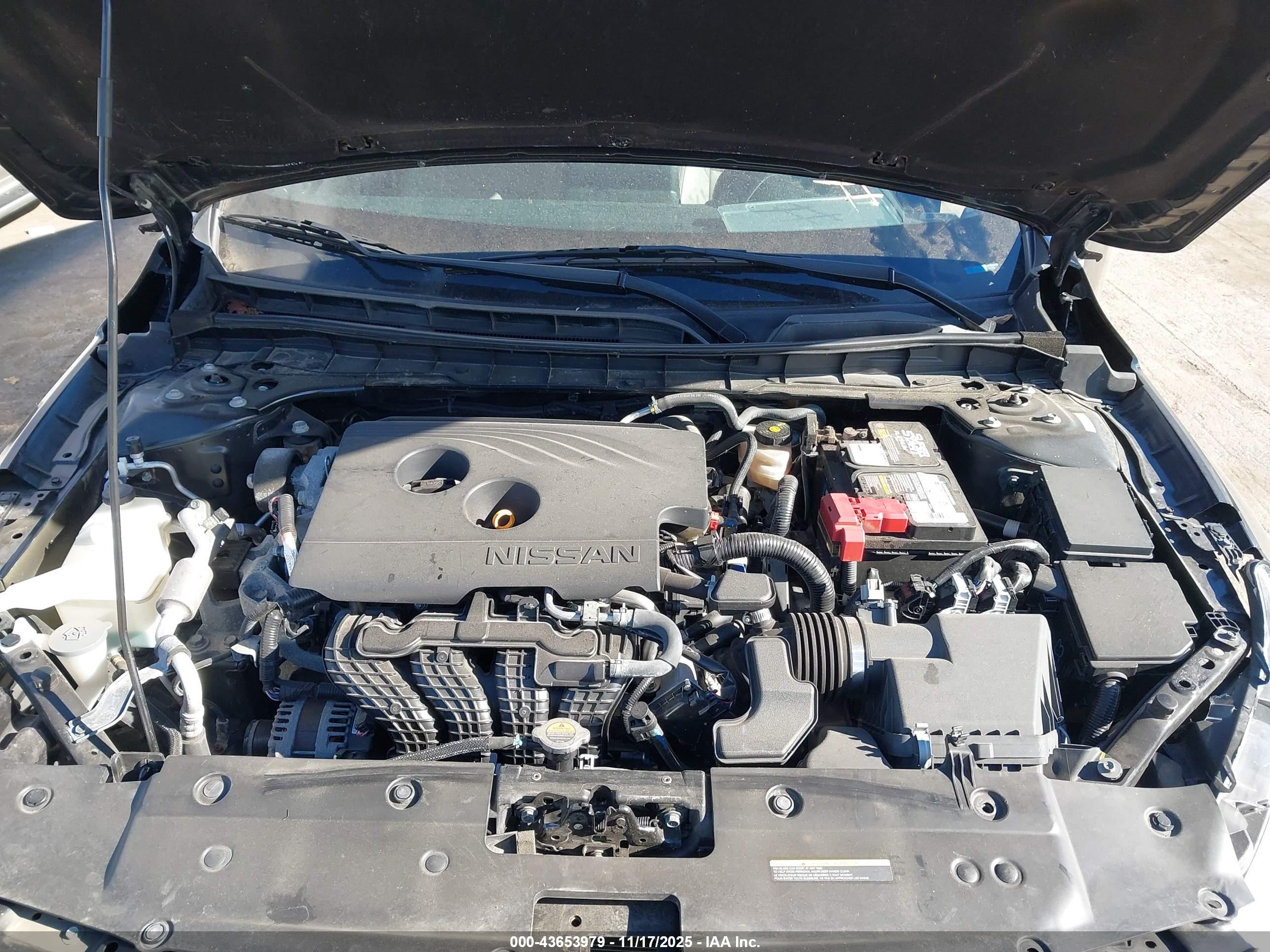 NISSAN ALTIMA image 10