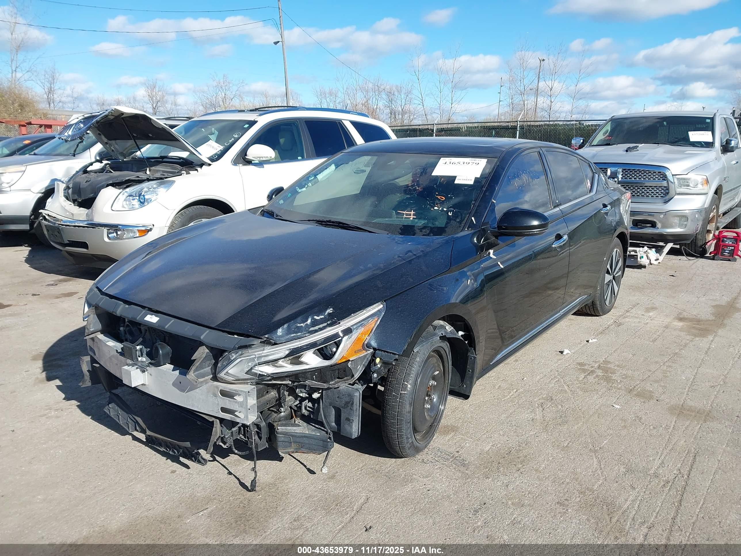 NISSAN ALTIMA image 2