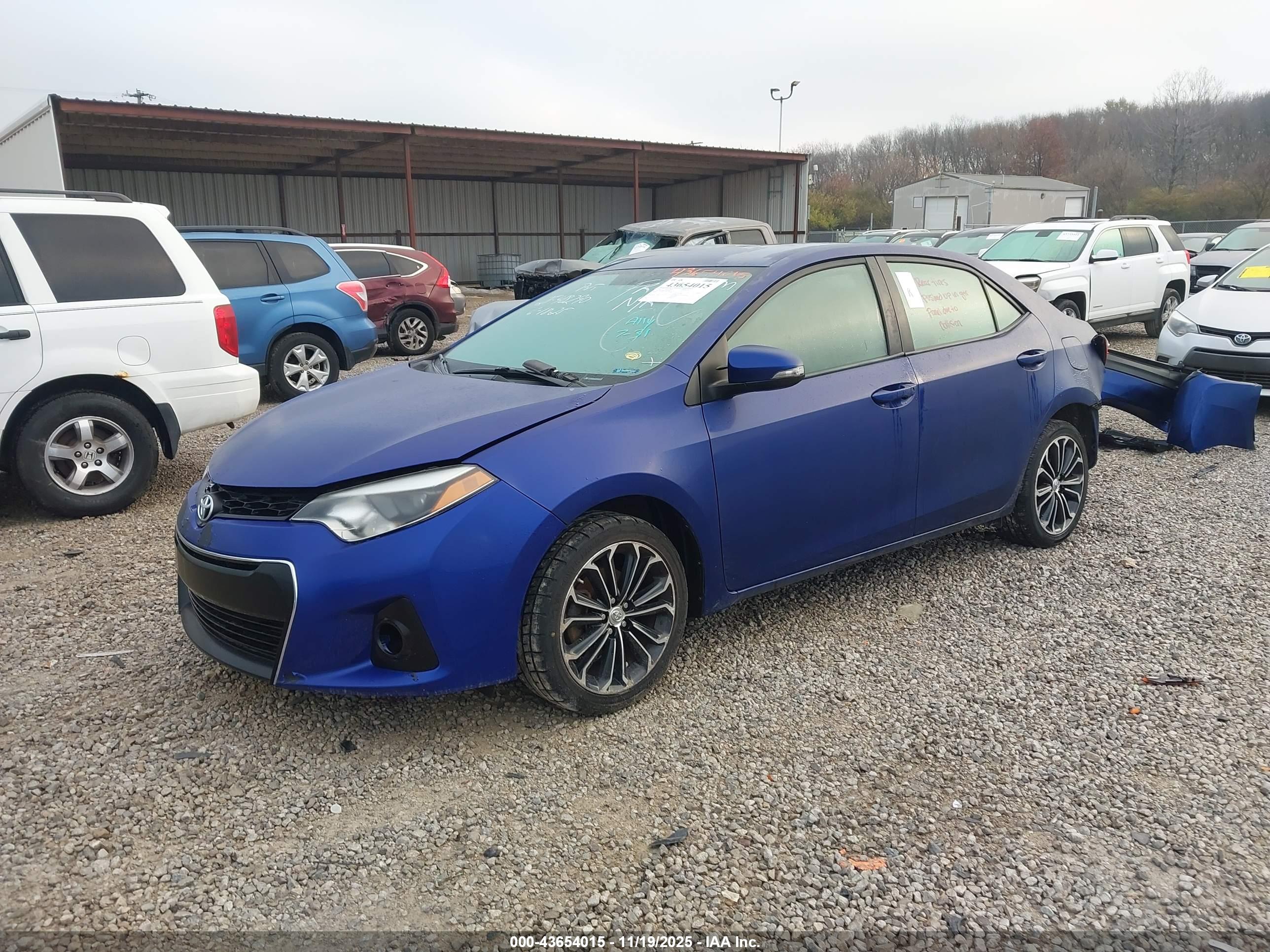TOYOTA COROLLA image 2